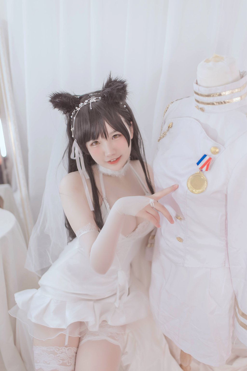 人气Coser@阿半今天很开心 爱宕婚纱 [36P/143MB] 网红写真-第3张