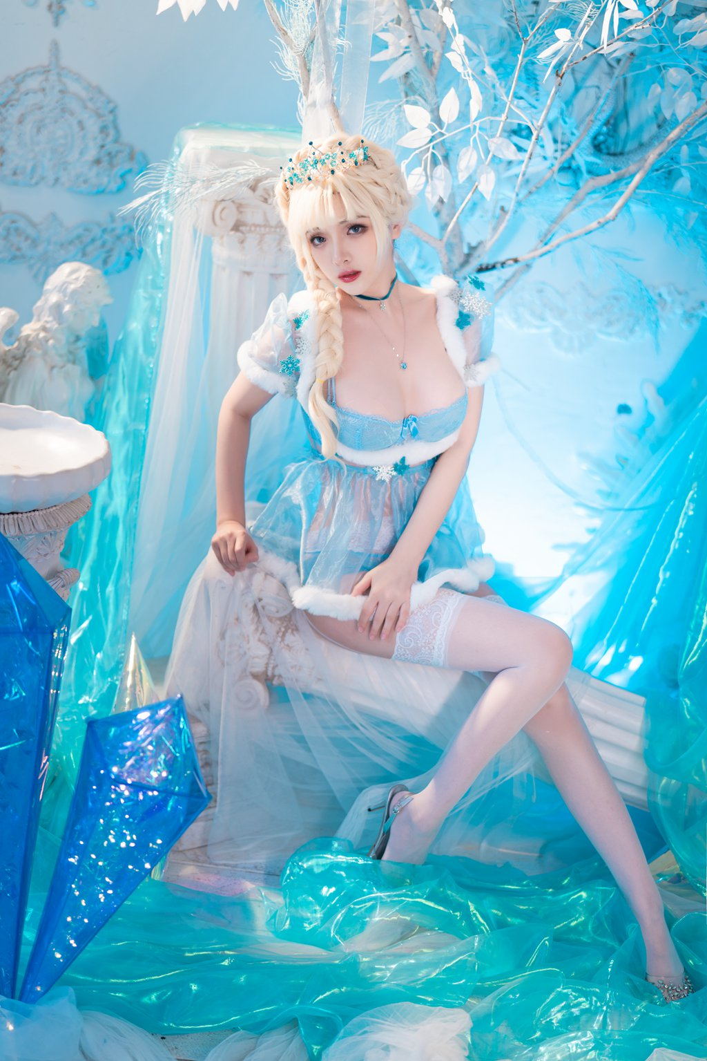 网紅Coser@雯妹不讲道理 冰雪 [32P/573MB] 网红写真-第3张