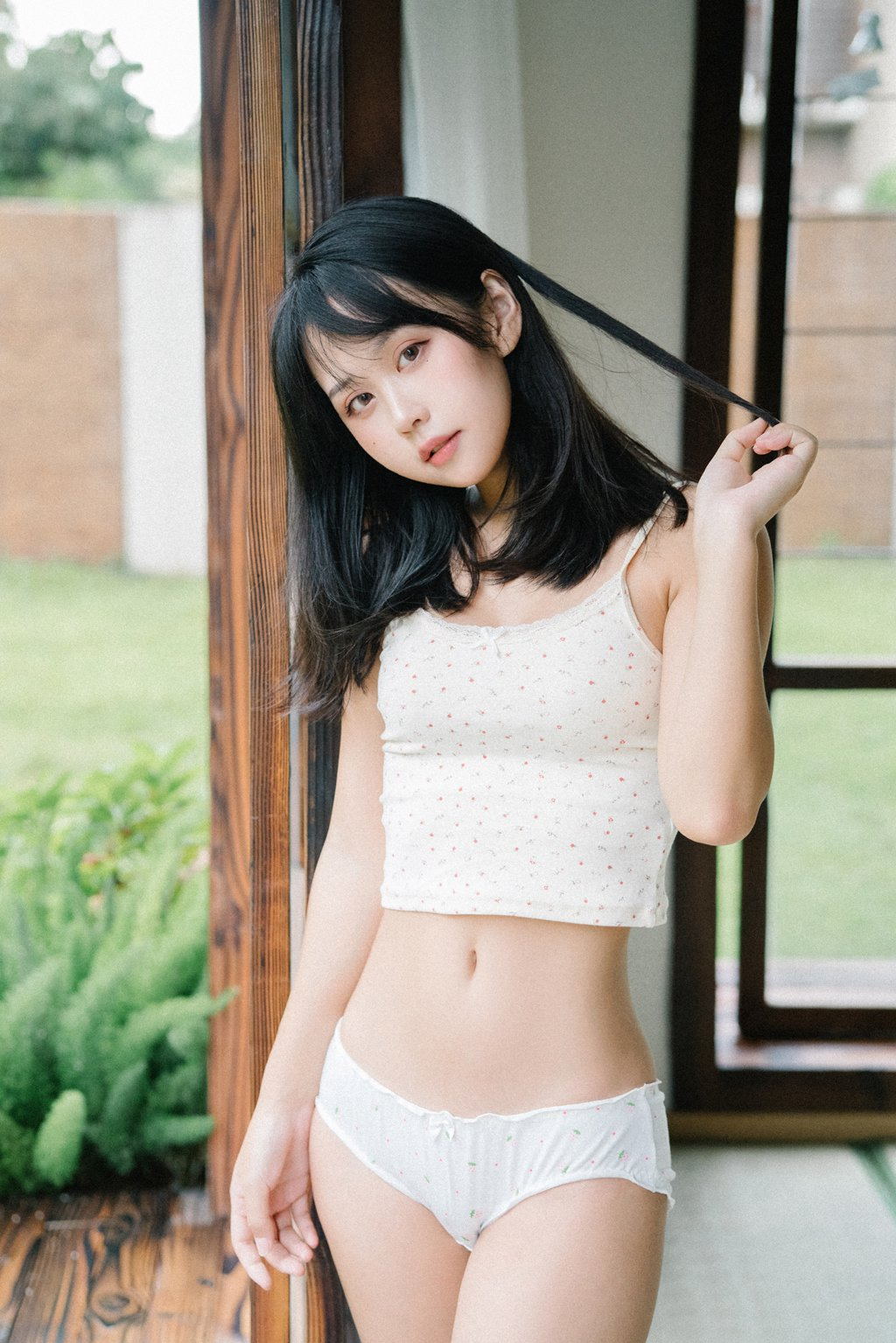 动漫博主@萌芽儿o0 夏天的尾巴[45P-160M] 网红写真-第3张