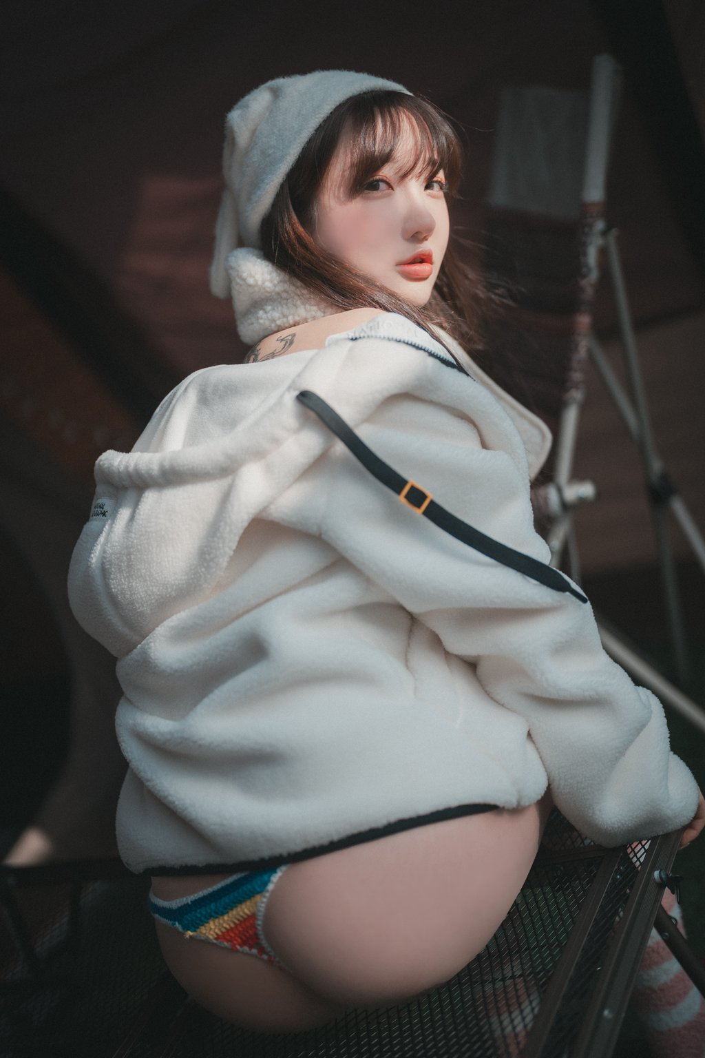 韩模写真@[DJAWA] NO.162 Yeeun – Romantic Winter Glamping [99P/1.92G] 其它写真-第2张