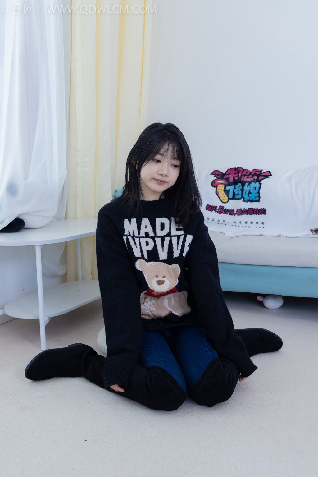 勿恋传媒 NO.2135 欢欢-去流浪（盲盒2）[170P/1V/5.58G] 其它写真-第3张