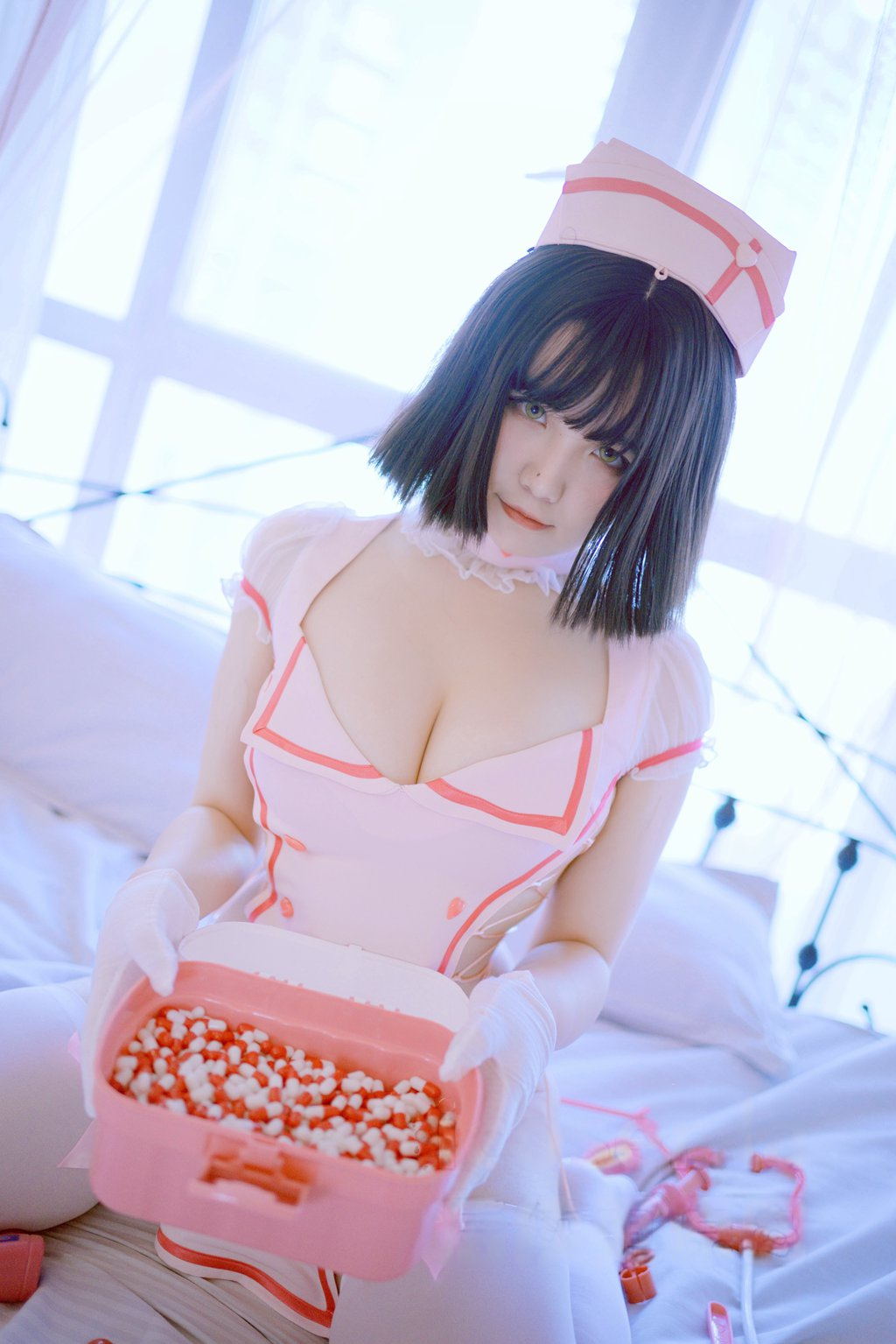 人气Coser@阿半今天很开心 粉护士 [37P/265MB] 网红写真-第2张