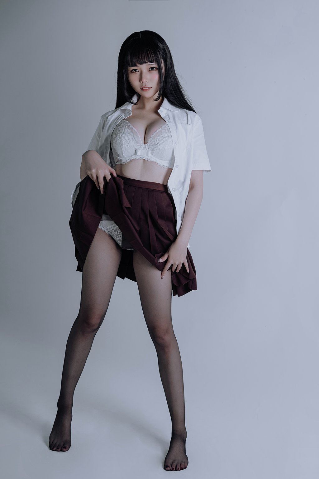 网紅Coser@七月喵子-黑丝jk [31P-172MB] 网红写真-第2张