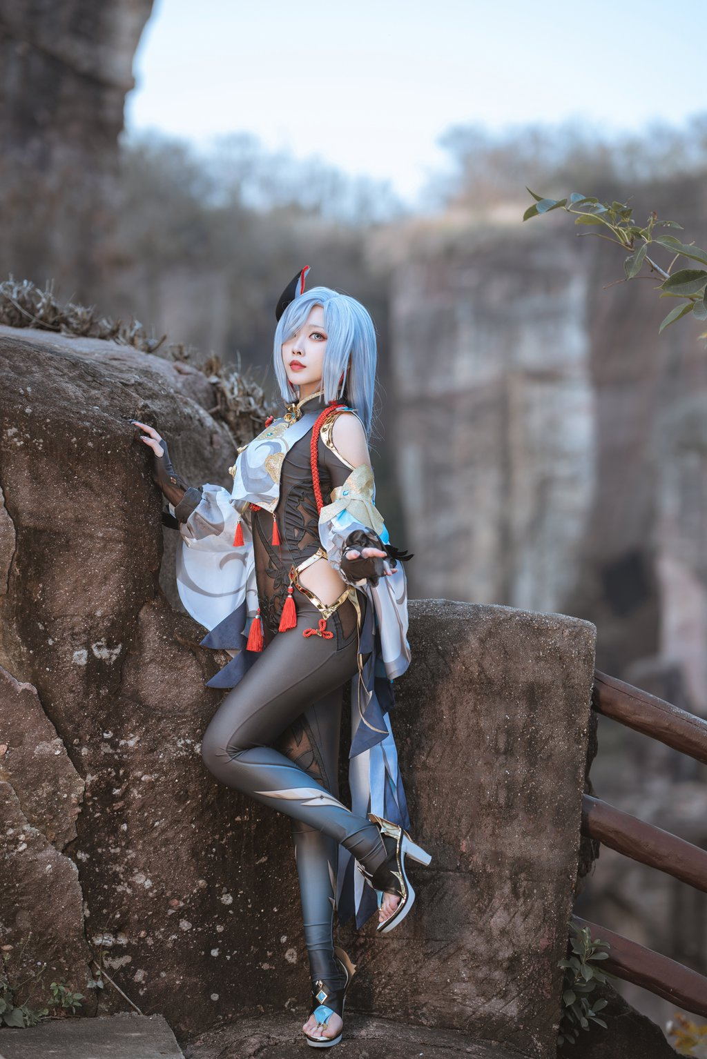 网红Coser@宮本桜  申鹤[22P-269M] 网红写真-第2张