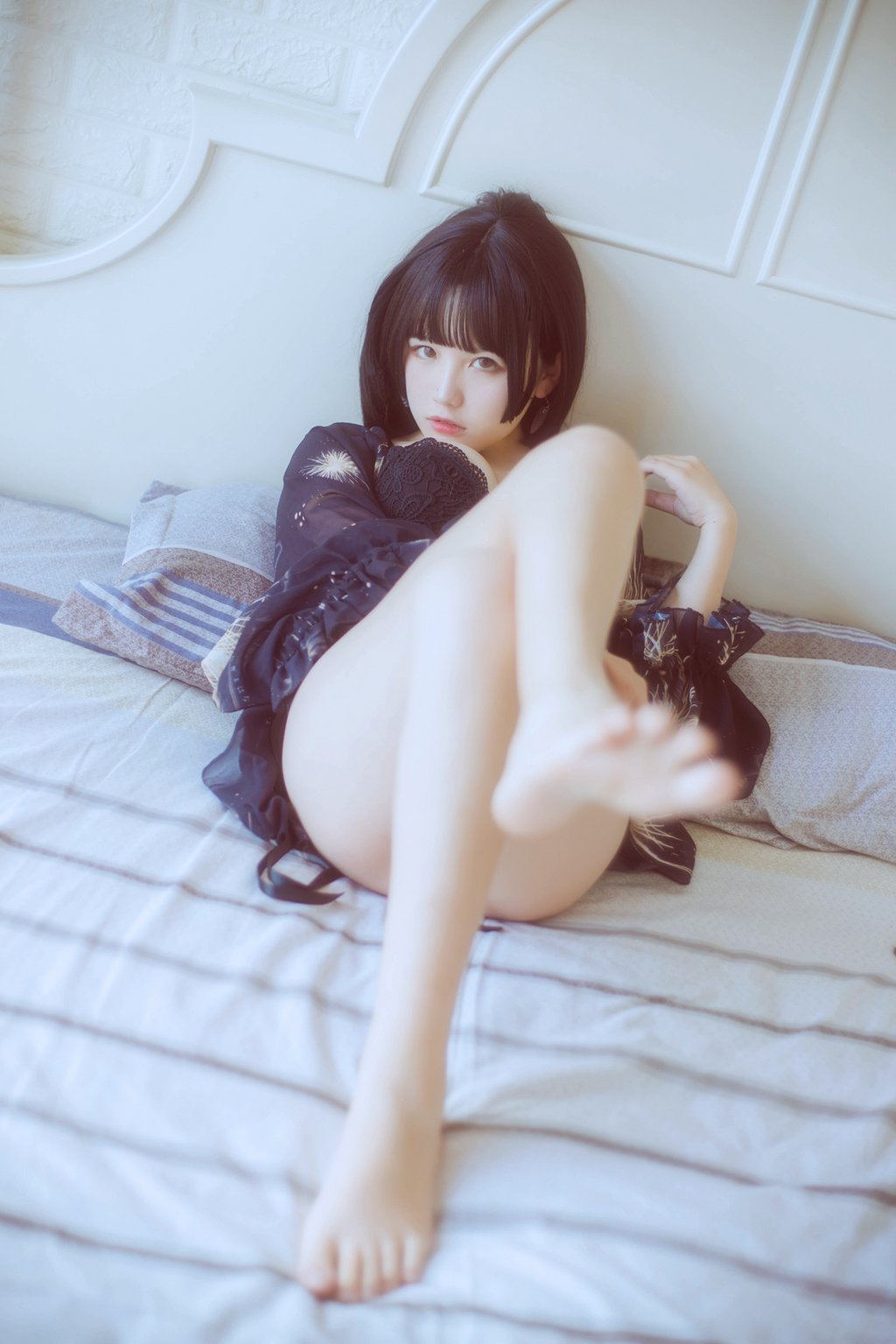 人气Coser@阿半今天很开心 黑色吊带 [23P/221MB] 网红写真-第1张