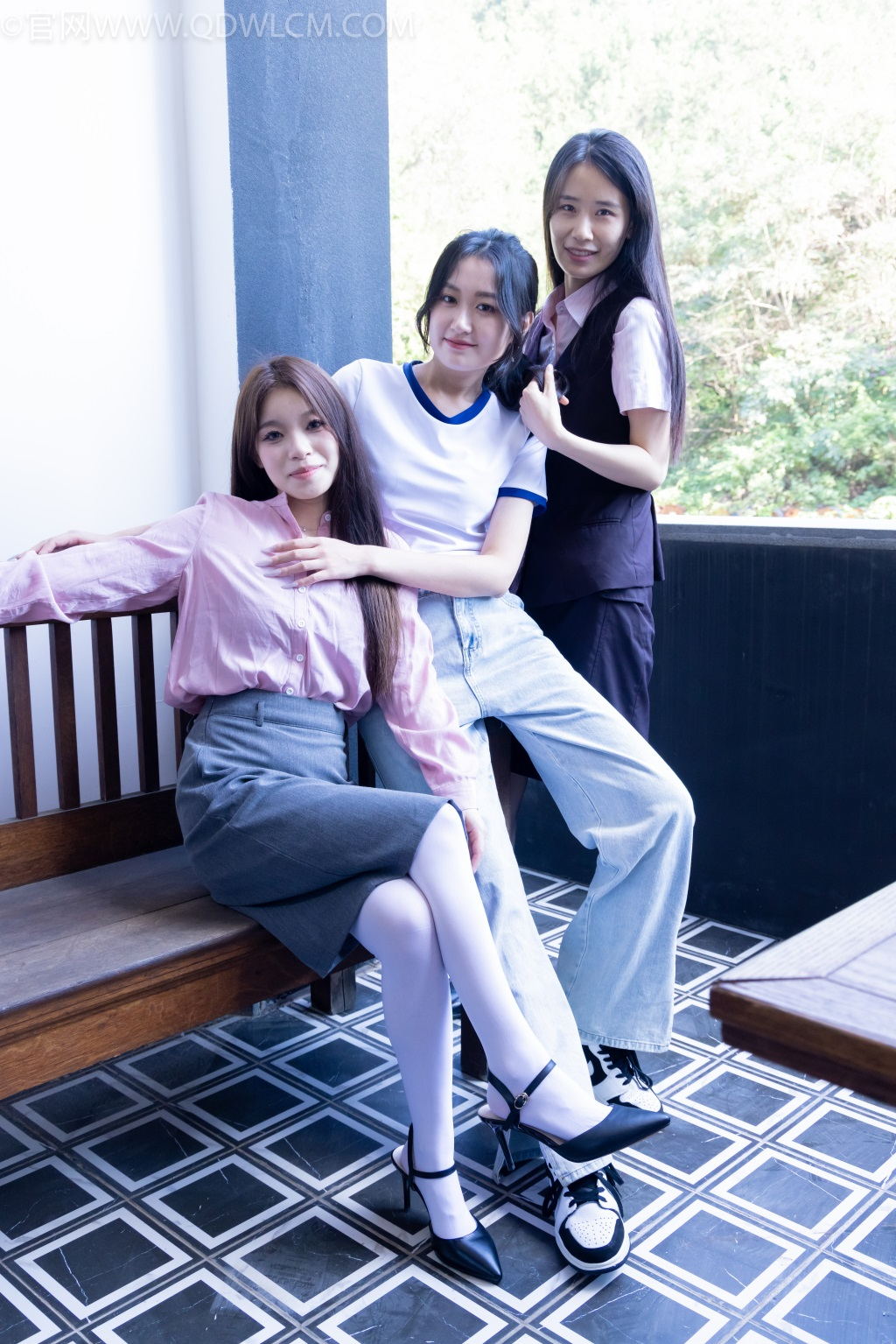勿恋传媒 NO.2143 菜菜&小敏&闪闪-秋日温情 [117P/1V/11.4G] 其它写真-第1张