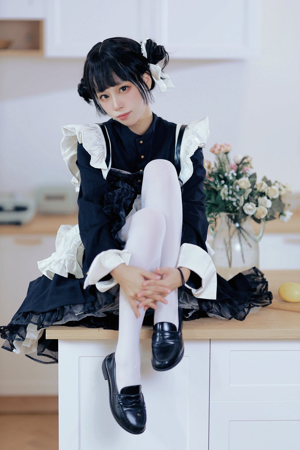 摄影博主@洛桑w伊梓 女仆日记Ⅲ[28P-322M] 网红写真-第1张