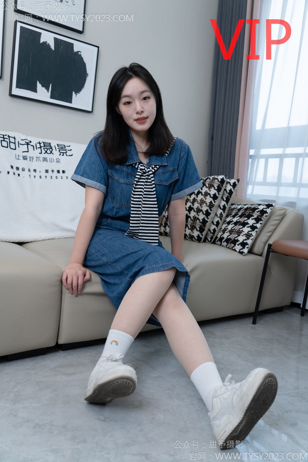 [甜予摄影] NO.151 小葵-板鞋、白棉袜、薄肉丝（脚尖加固）（完整版）[130P/2V/9.85G] 年费专享-第1张