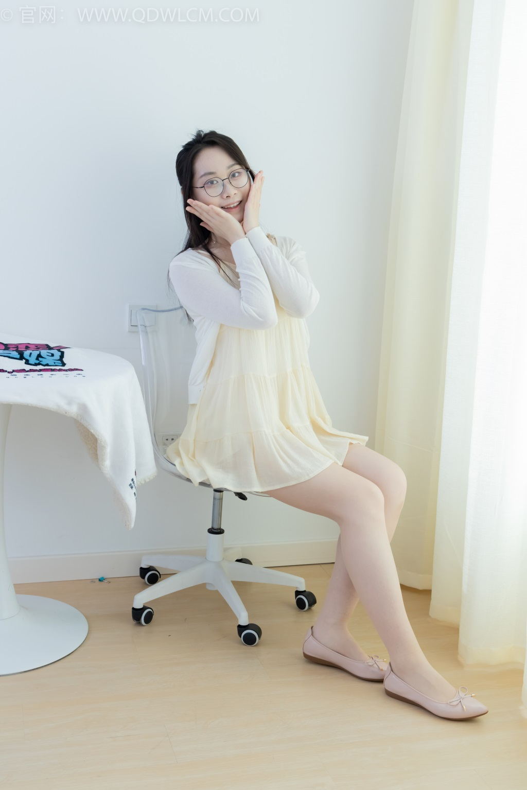 勿恋传媒 NO.2155 小新-足够的勇气 [150P/1V/3.57G] 其它写真-第1张