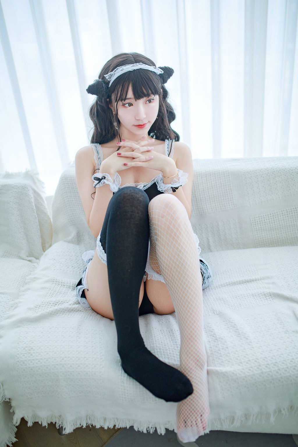 微博红人Coser@黑川 小恶魔本-女仆装[26P-375M] 网红写真-第1张