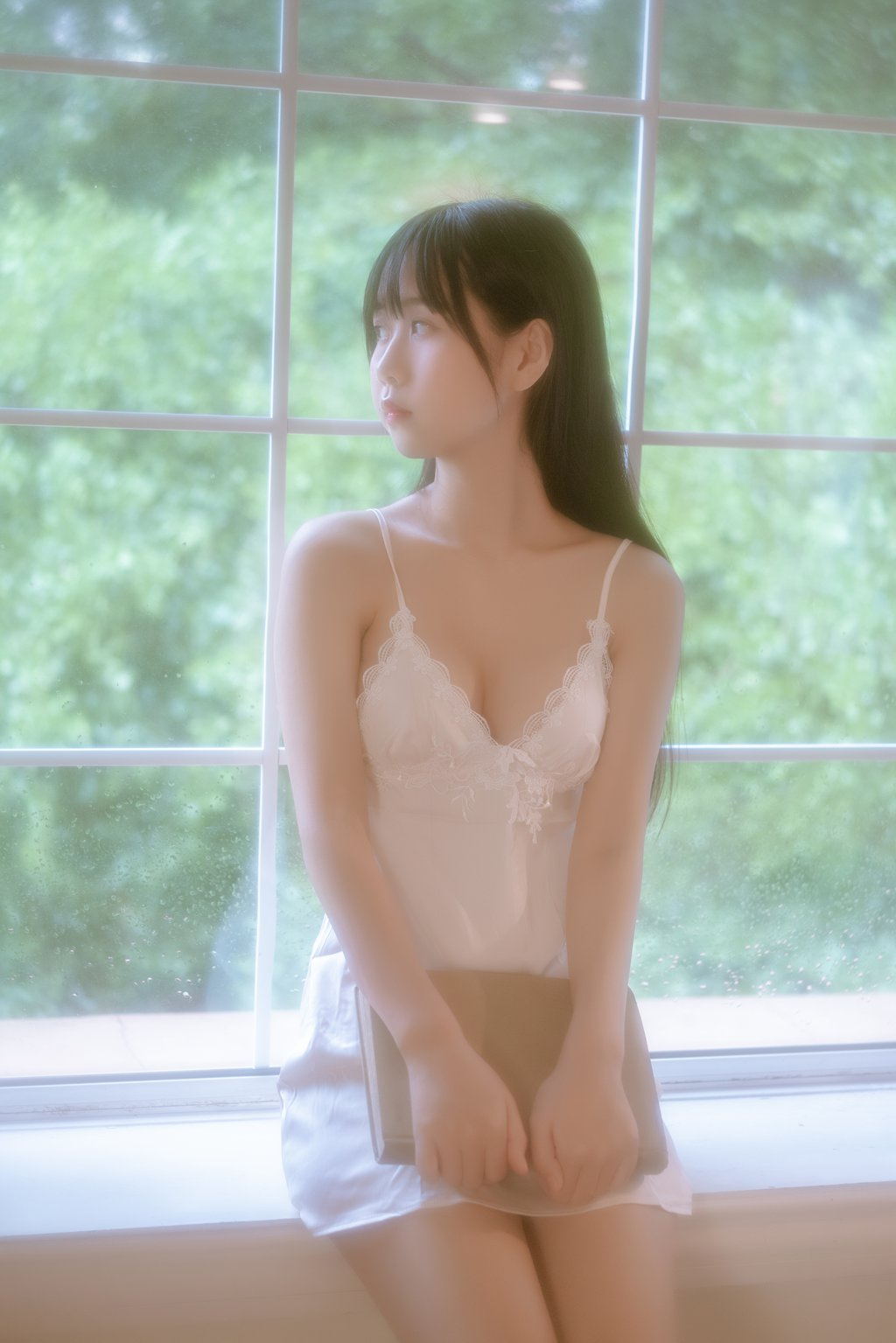 动漫博主@萌芽儿o0 黑丝 [25P／150MB] 网红写真-第1张