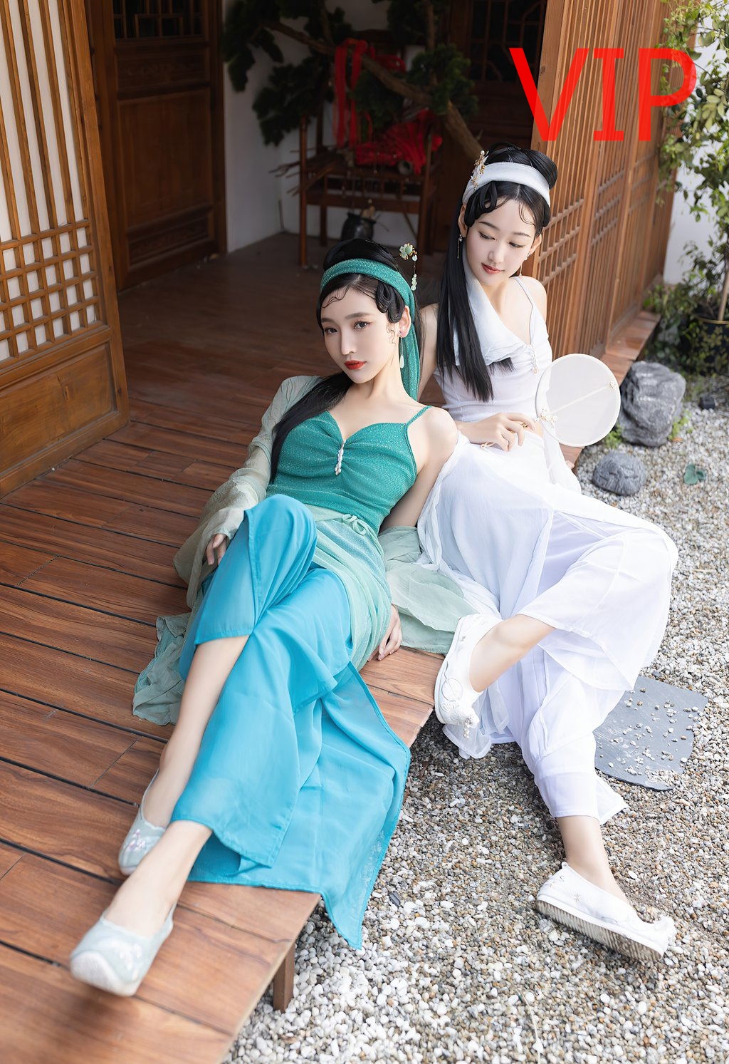 秀人模特@唐安琪 – 内购无水印 小青和小白[92P/963MB] 年费专享-第1张