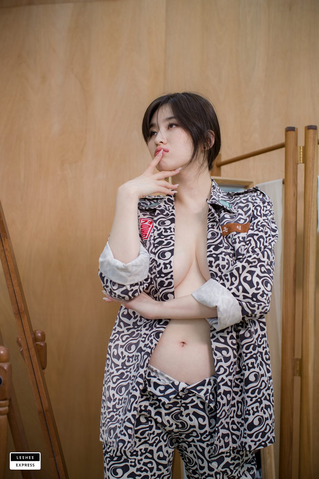 韩模写真@[LeeheeExpress]013 LEBE-012B[43P／474MB] 其它写真-第4张