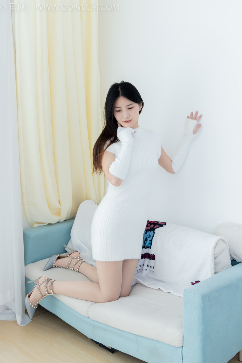 勿恋传媒 NO.2214 铃铛-发如雪 [150P/1V/2.92G] 其它写真-第4张