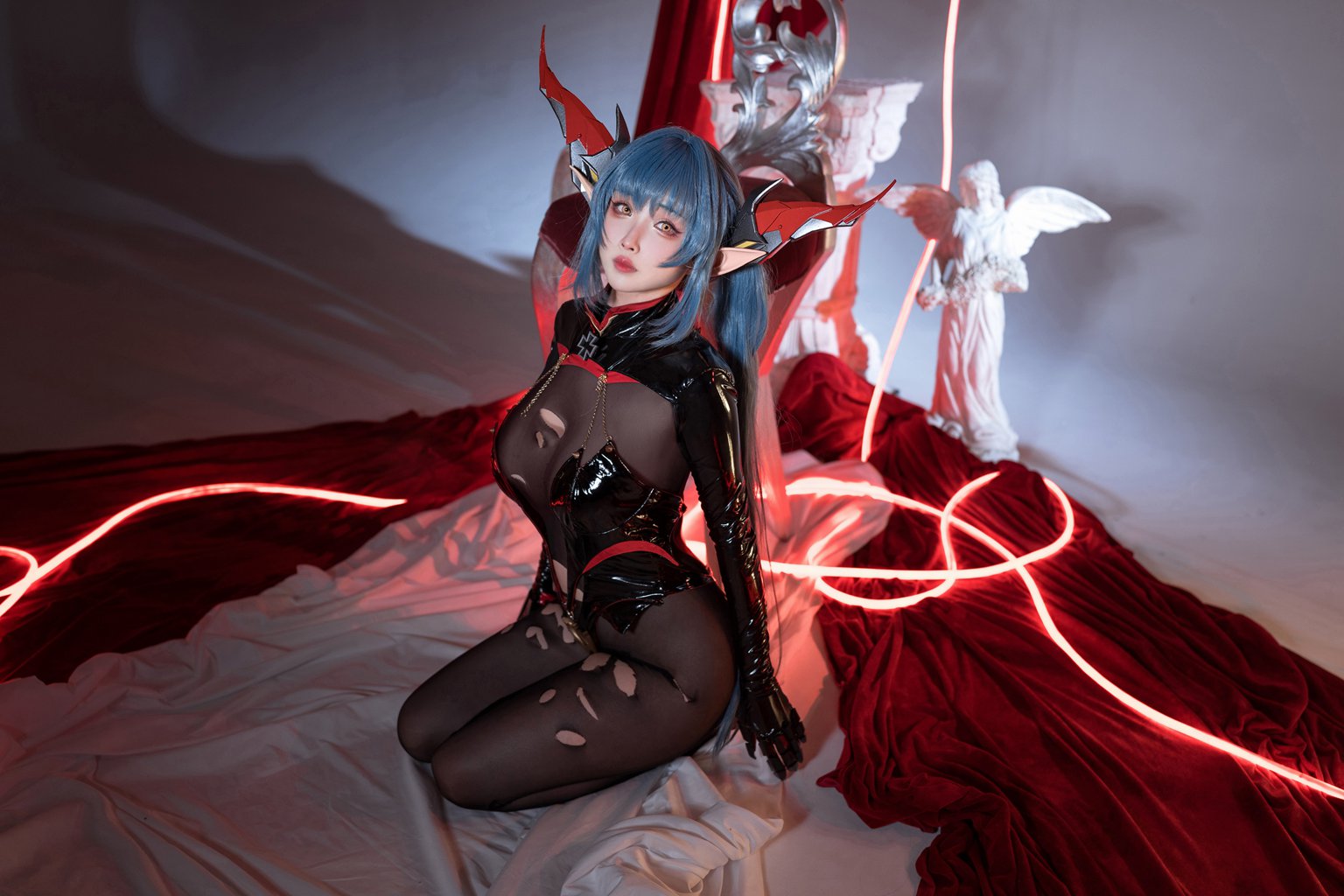 知名动漫Coser@rioko凉凉子 碧蓝航线 雷根斯堡 [40P/307MB] 网红写真-第4张