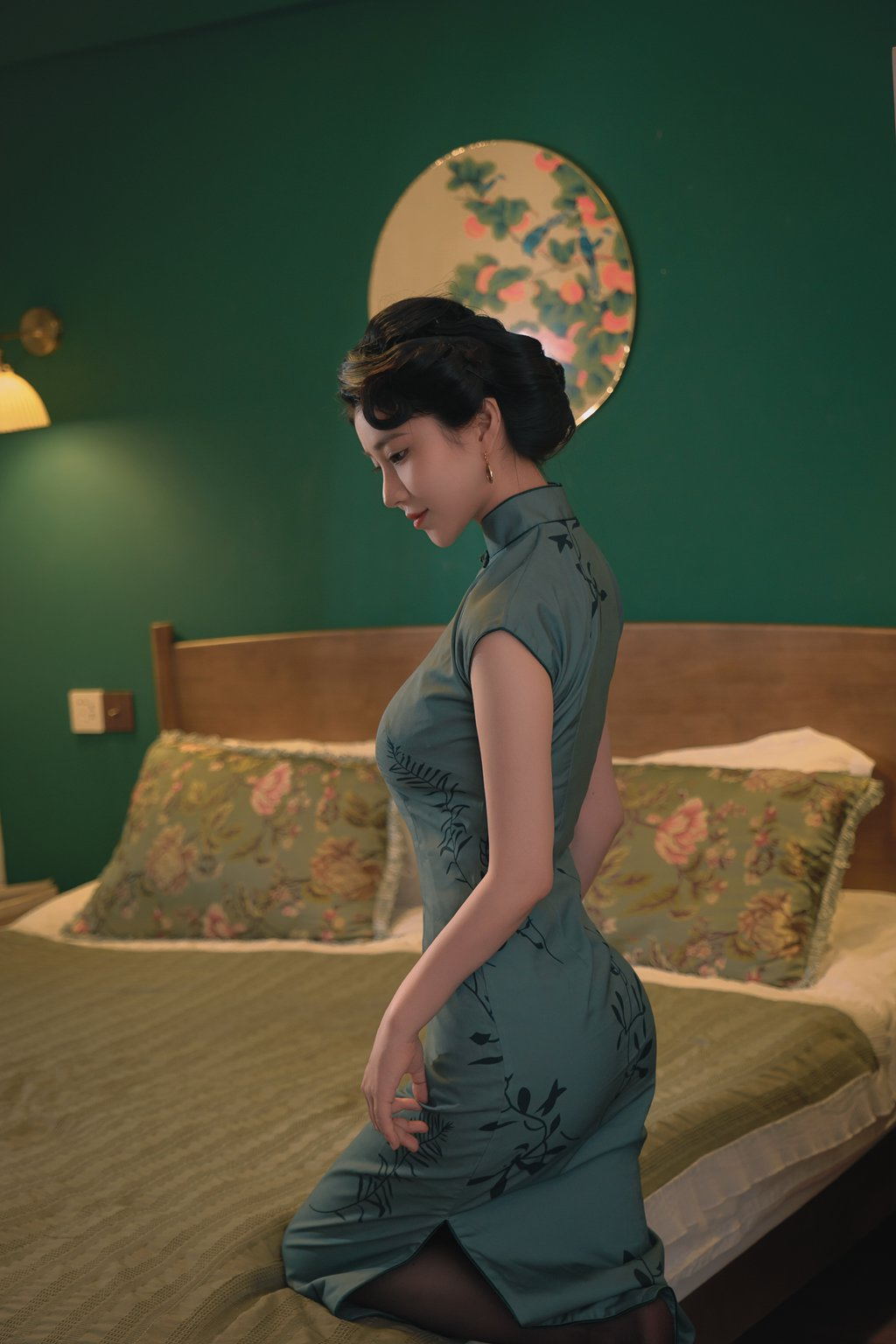 人气美女@年年nnian –海上花[80P-674M] 网红写真-第4张