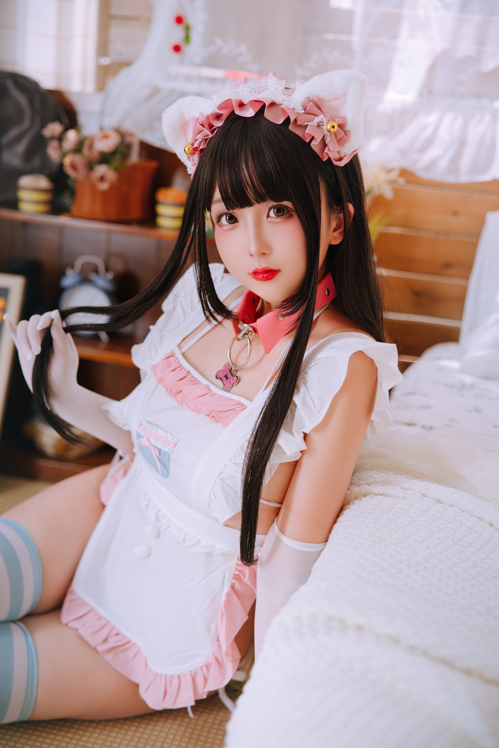 人气动漫博主@日奈娇 兔尾女仆 [121P-1.29GB] 网红写真-第3张