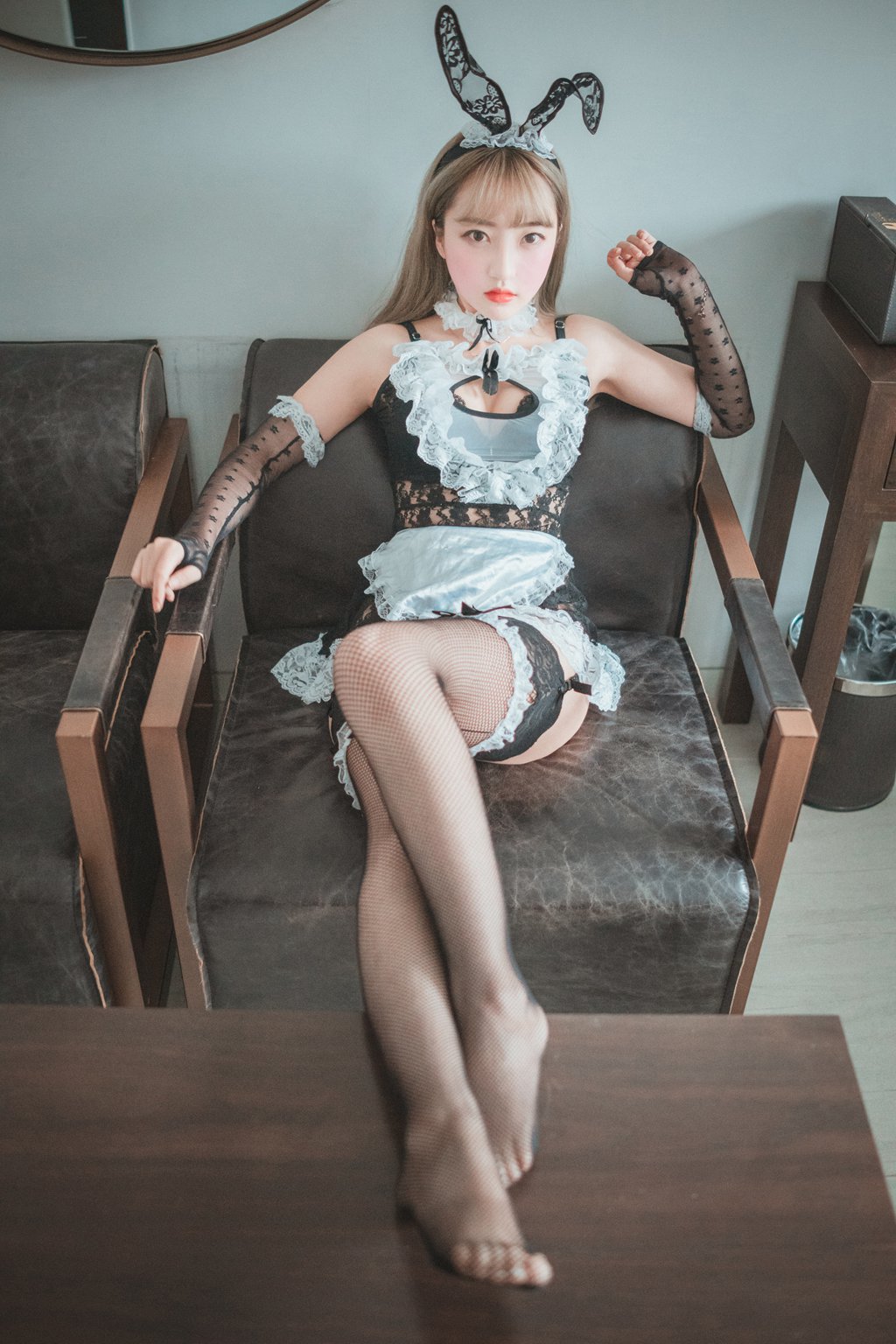 韩模写真@[DJAWA] NO.237 HaNari – Devious Maid [48P/475MB] 其它写真-第3张