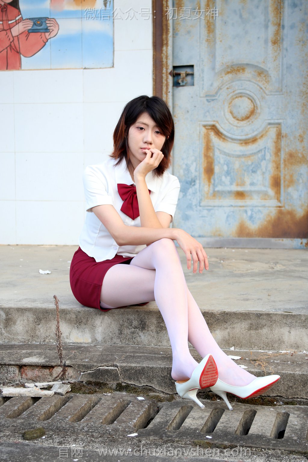 [初夏女神] NO.280 KiKi~【国庆快乐】首次拍摄，尴尴尬尬！[100P/1V/4.14G] 其它写真-第4张