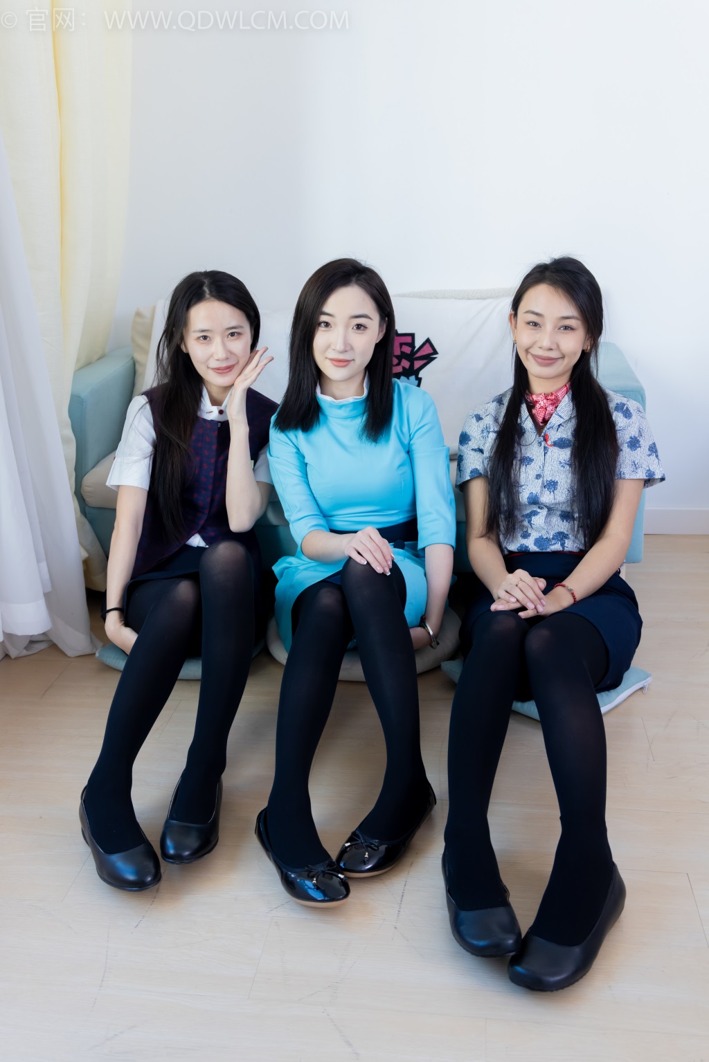 勿恋传媒 NO.2191 菜菜&岚岚&恬恬-圣诞快乐 [150P/1V/5.06G] 其它写真-第3张