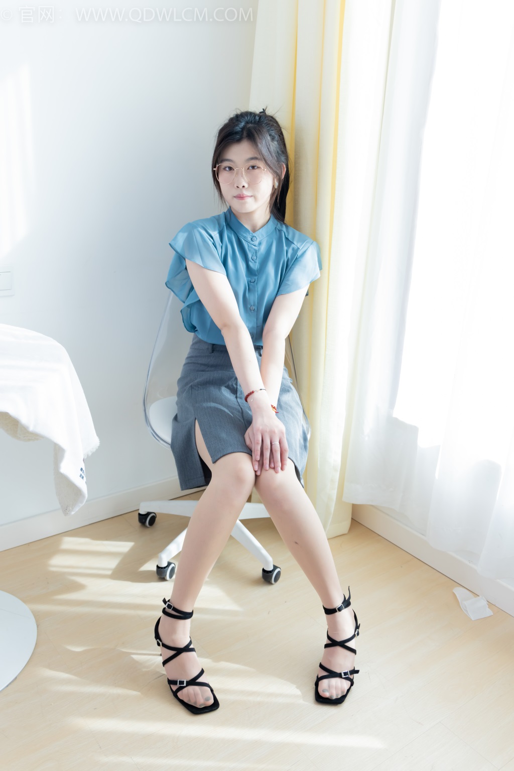 勿恋传媒 NO.2205 樱桃-东霜不会迟到 [150P/1V/5.98G] 其它写真-第3张