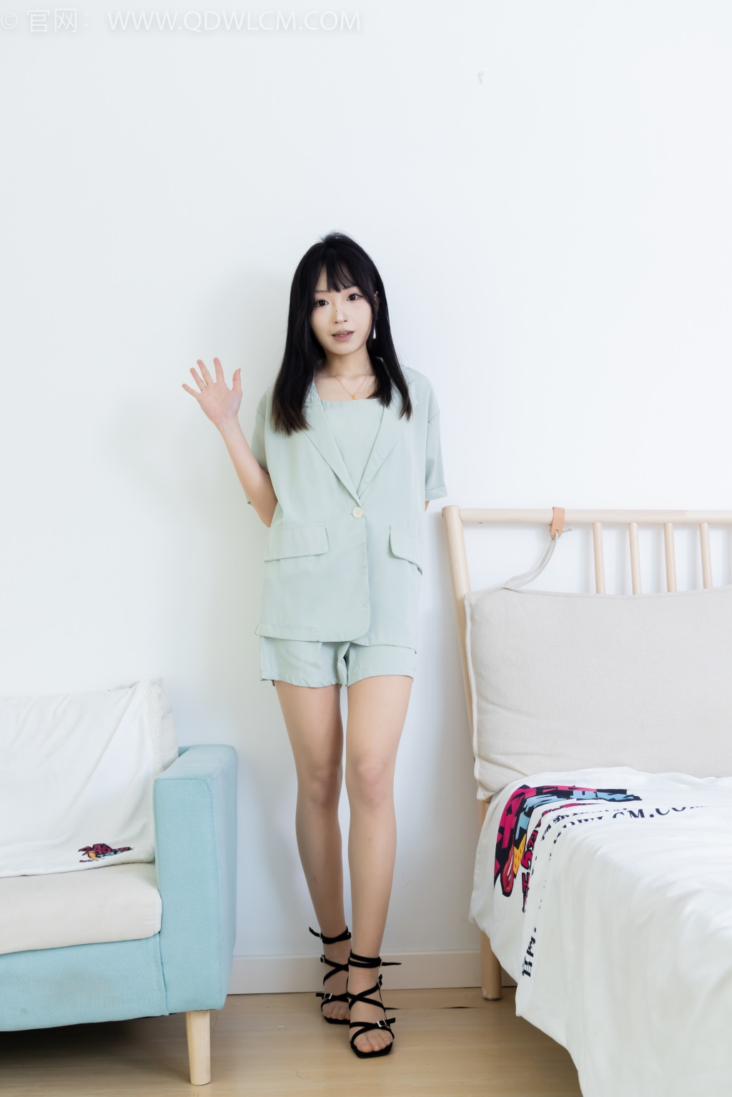 勿恋传媒 NO.2217 嘟嘟-正午阳光 [160P/1V/5.95G] 其它写真-第3张