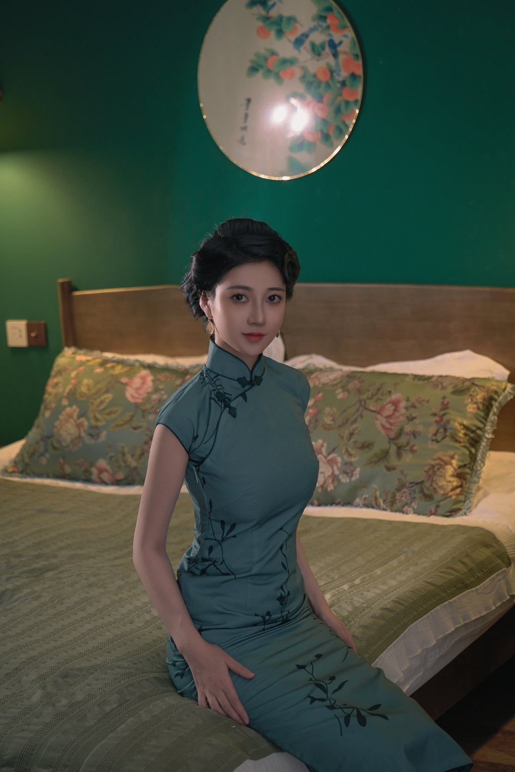 人气美女@年年nnian –海上花[80P-674M] 网红写真-第3张