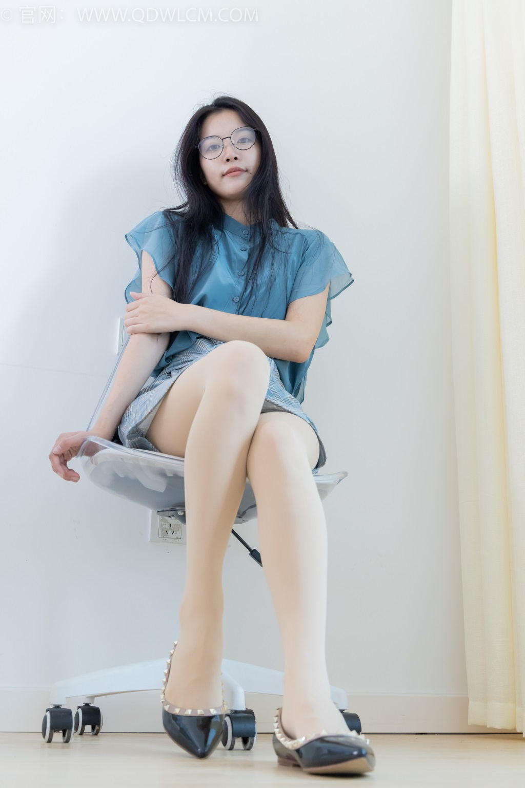 勿恋传媒 NO.2172 茯苓-未尽的故事 [150P/1V/3.80G] 其它写真-第3张