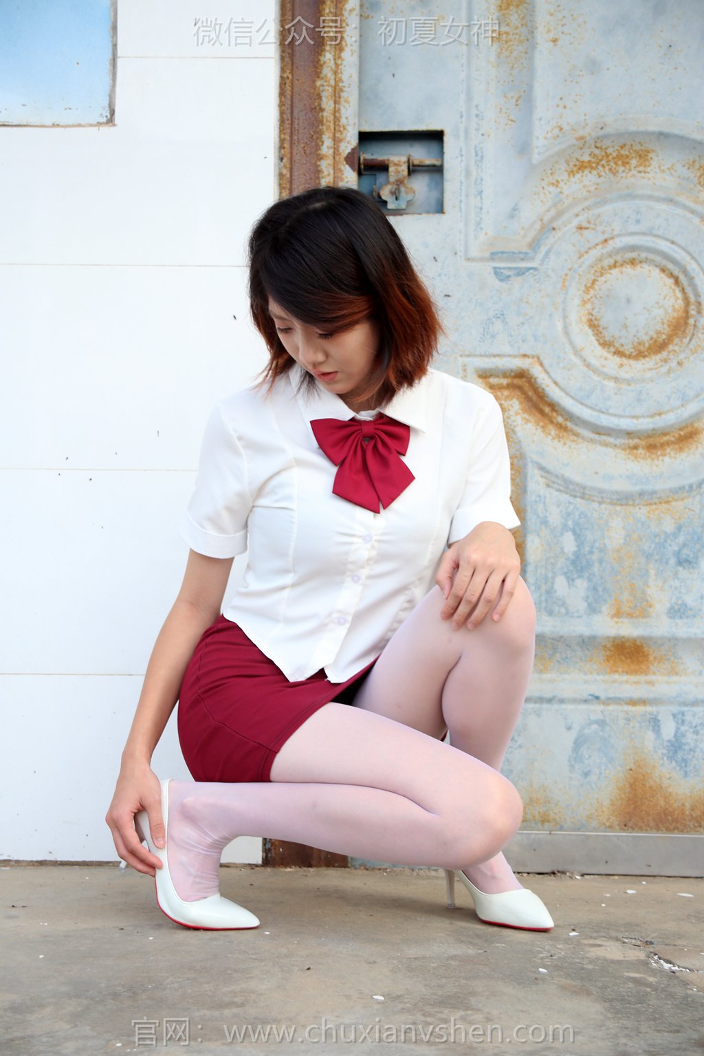 [初夏女神] NO.280 KiKi~【国庆快乐】首次拍摄，尴尴尬尬！[100P/1V/4.14G] 其它写真-第3张