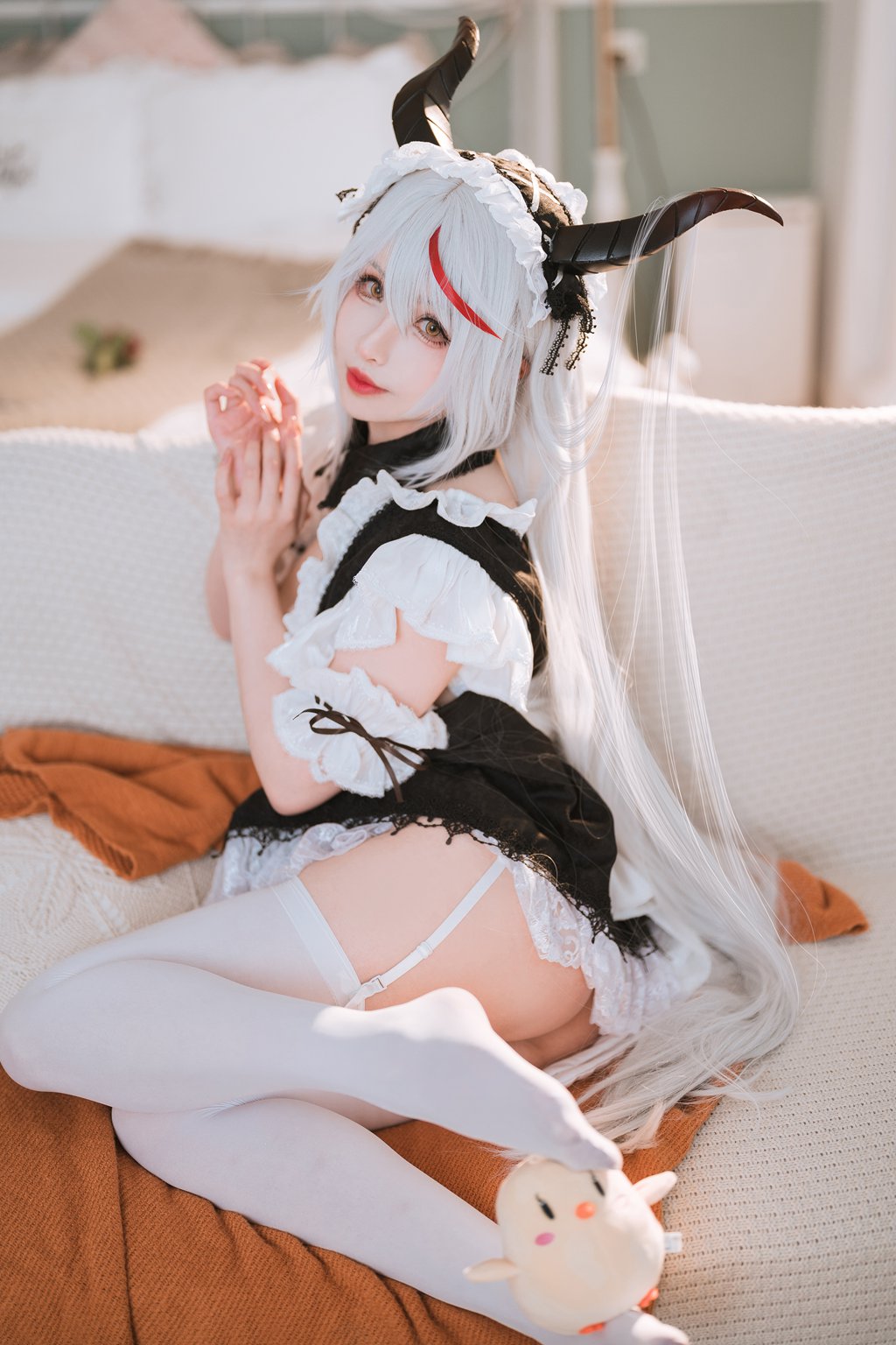 知名动漫Coser@rioko凉凉子 妄想航线 港区的龙女仆 [30P/259MB] 网红写真-第2张
