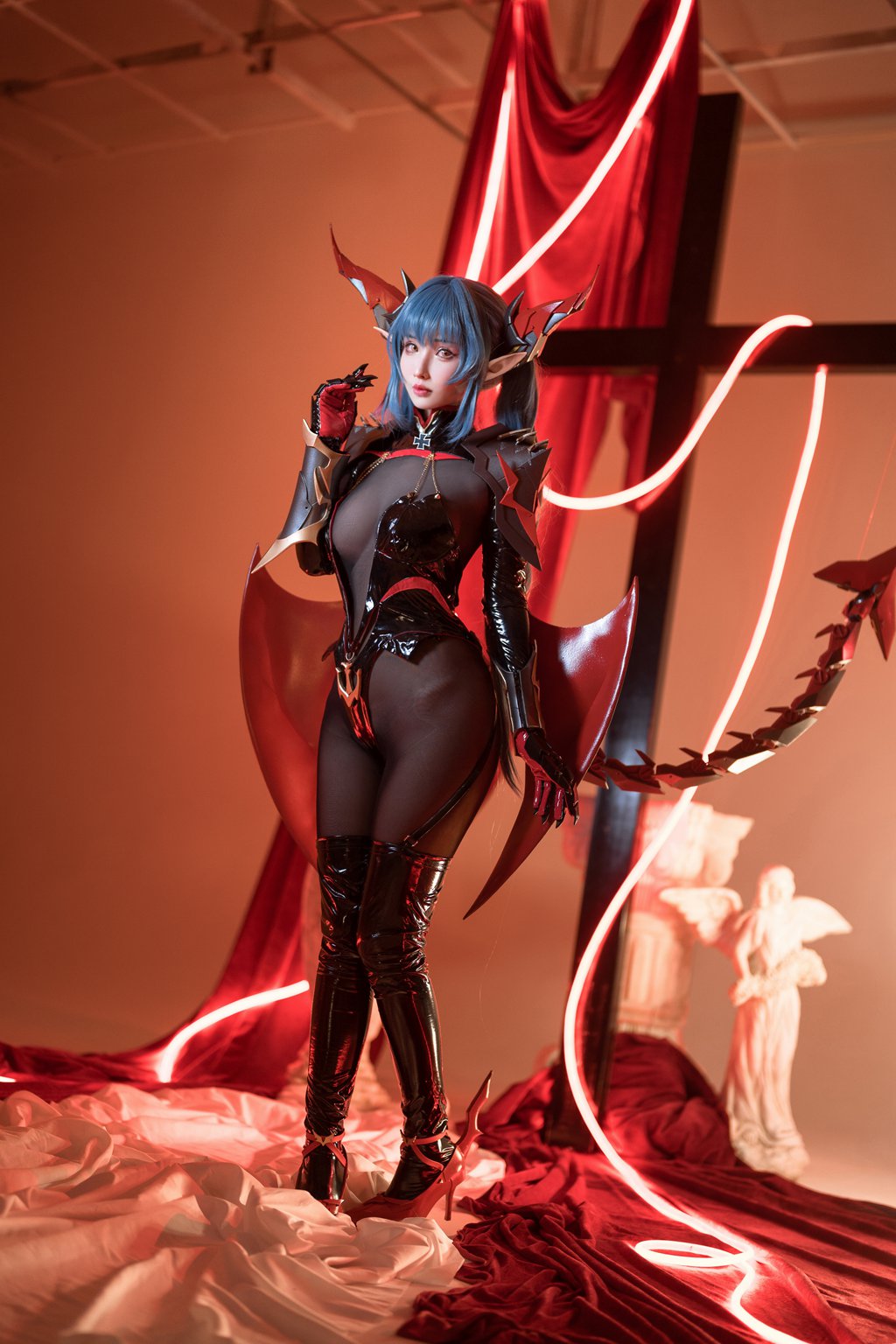 知名动漫Coser@rioko凉凉子 碧蓝航线 雷根斯堡 [40P/307MB] 网红写真-第2张
