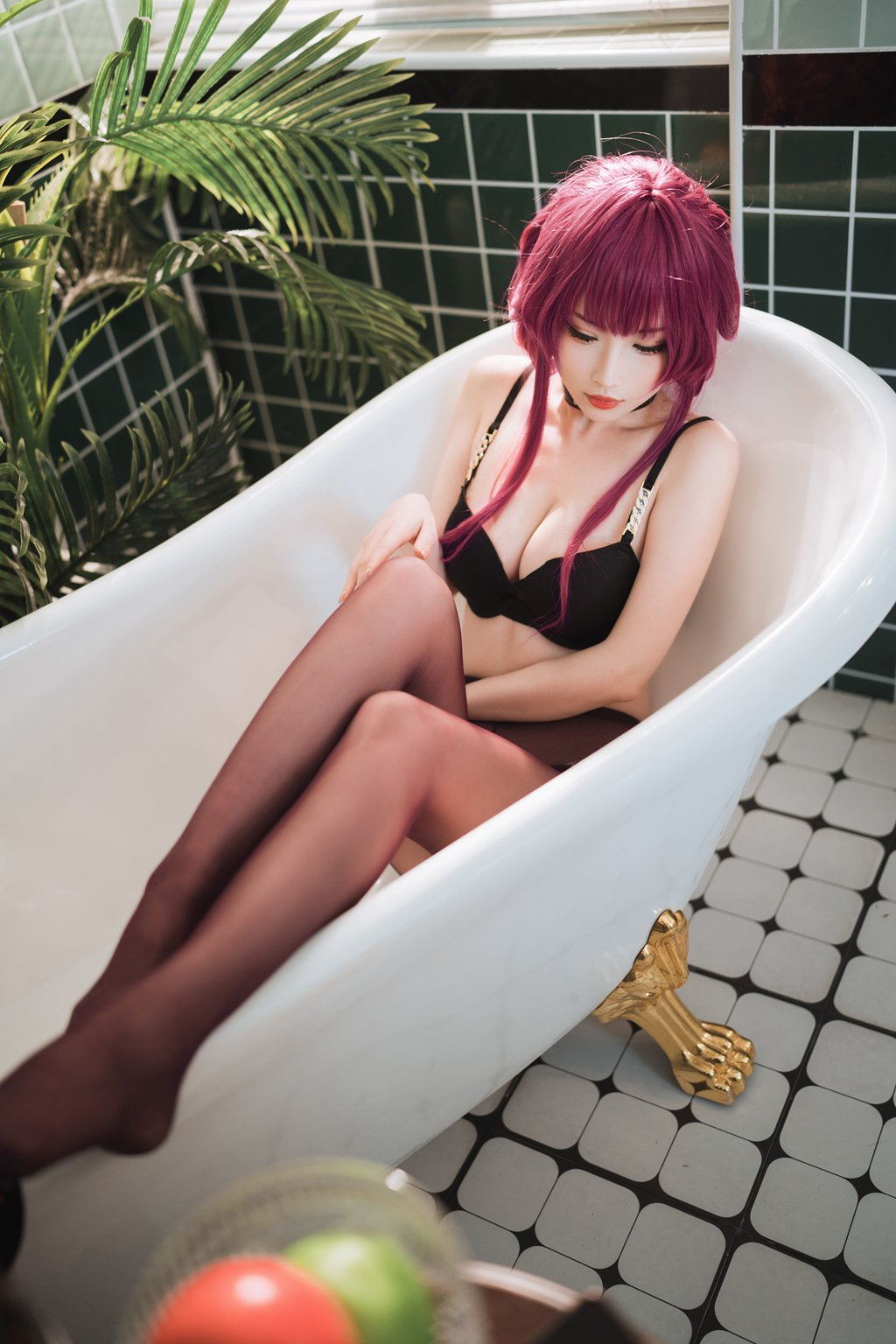 知名动漫Coser@rioko凉凉子 卡芙卡妈咪特典版 [65P/20V/1.10G] 网红写真-第2张