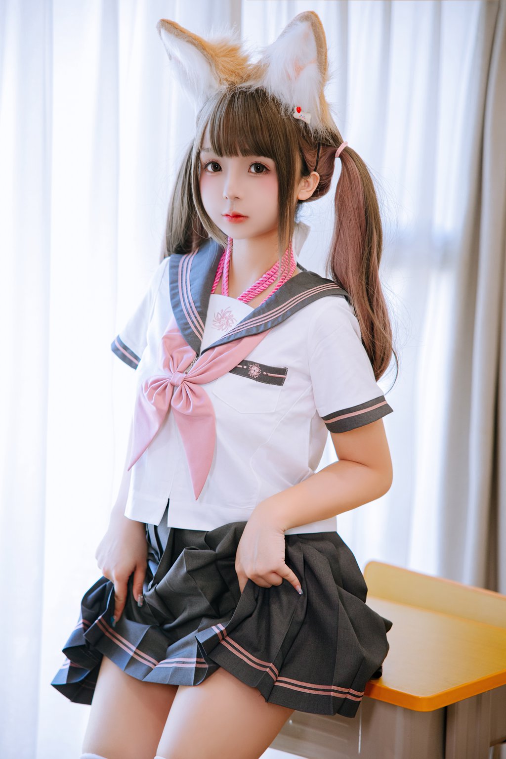 人气动漫博主@日奈娇 课桌捆绑[150P-3V-1.70G] 网红写真-第1张