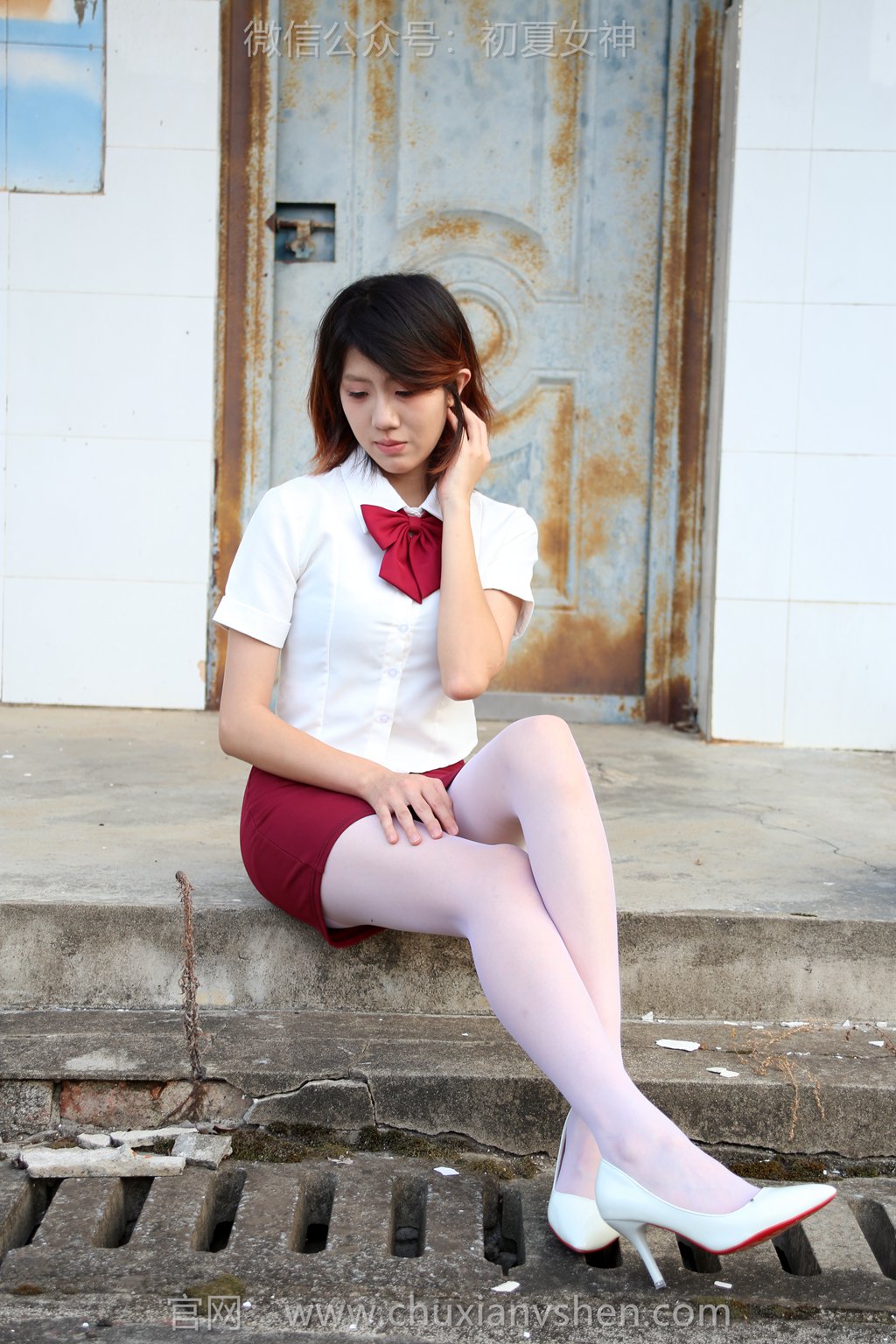 [初夏女神] NO.280 KiKi~【国庆快乐】首次拍摄，尴尴尬尬！[100P/1V/4.14G] 其它写真-第2张