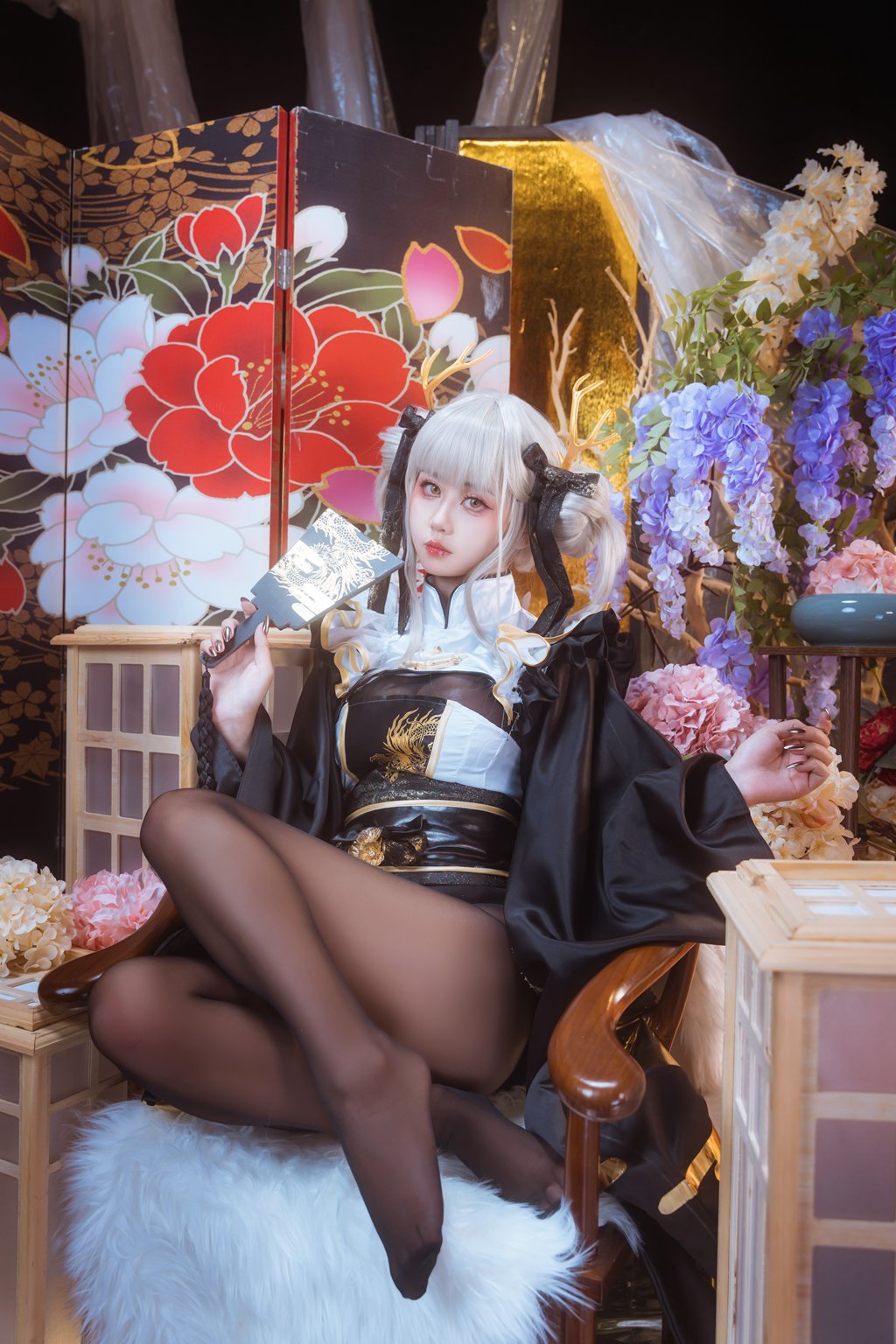动漫博主@萌芽儿o0 白兔和服[18P-137.4M] 网红写真-第1张