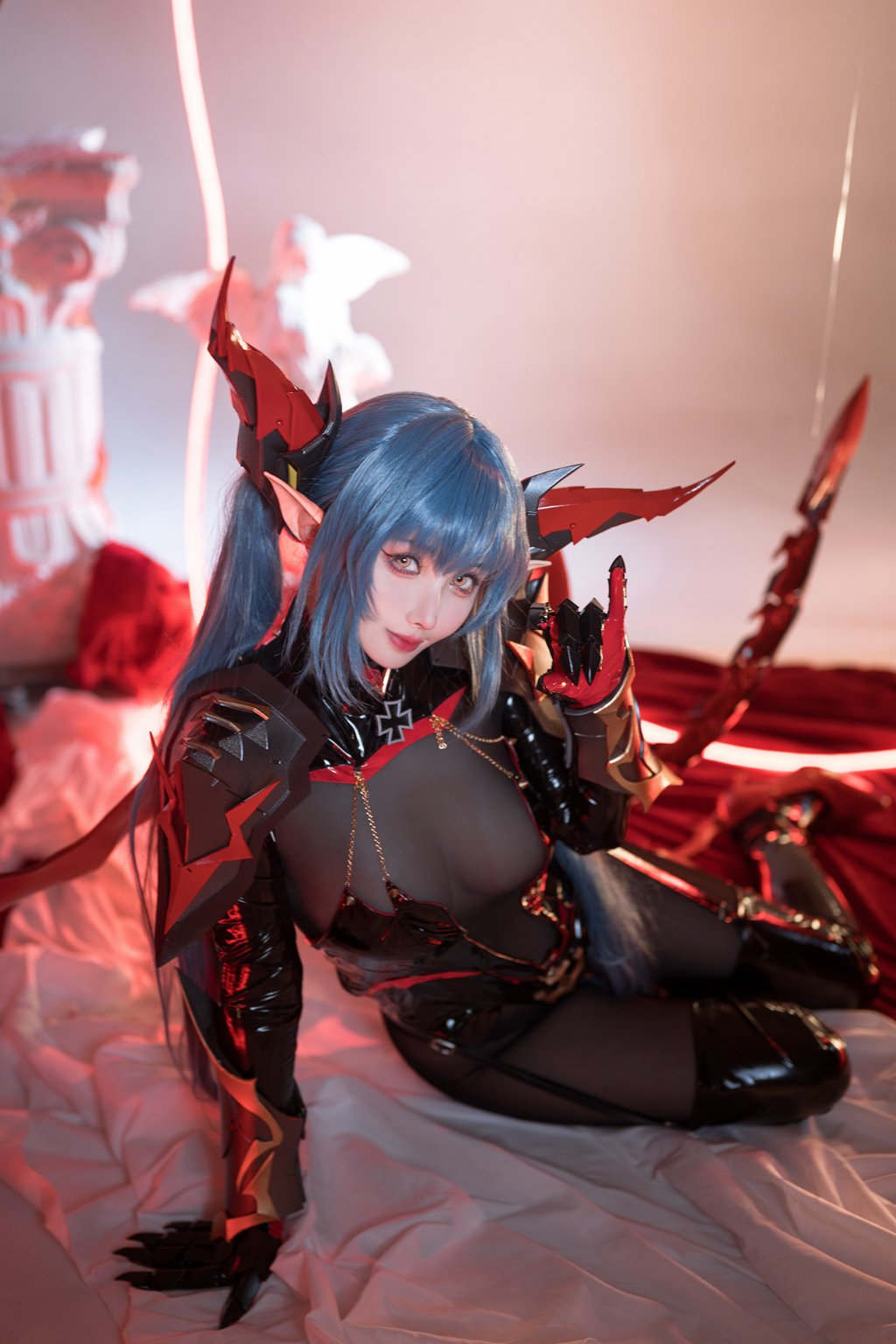 知名动漫Coser@rioko凉凉子 碧蓝航线 雷根斯堡 [40P/307MB] 网红写真-第1张