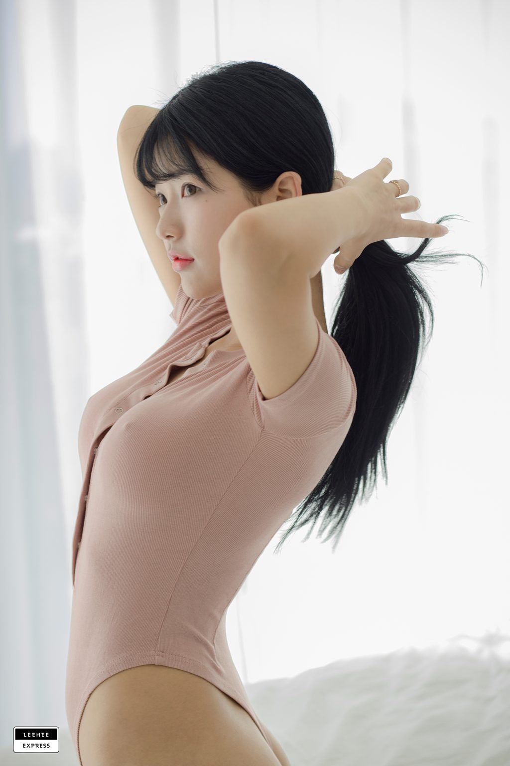 韩模写真@[LeeheeExpress]090 LEND-004 – U.Hwa[40P／270MB] 其它写真-第4张