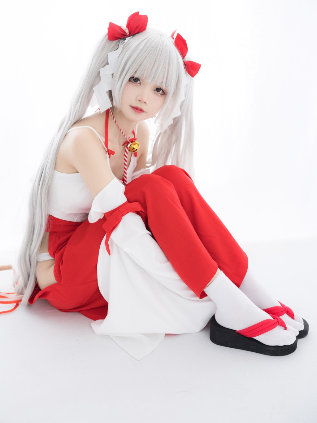 微博红人Coser@五更百鬼 女巫 [14P-330MB] 网红写真-第4张