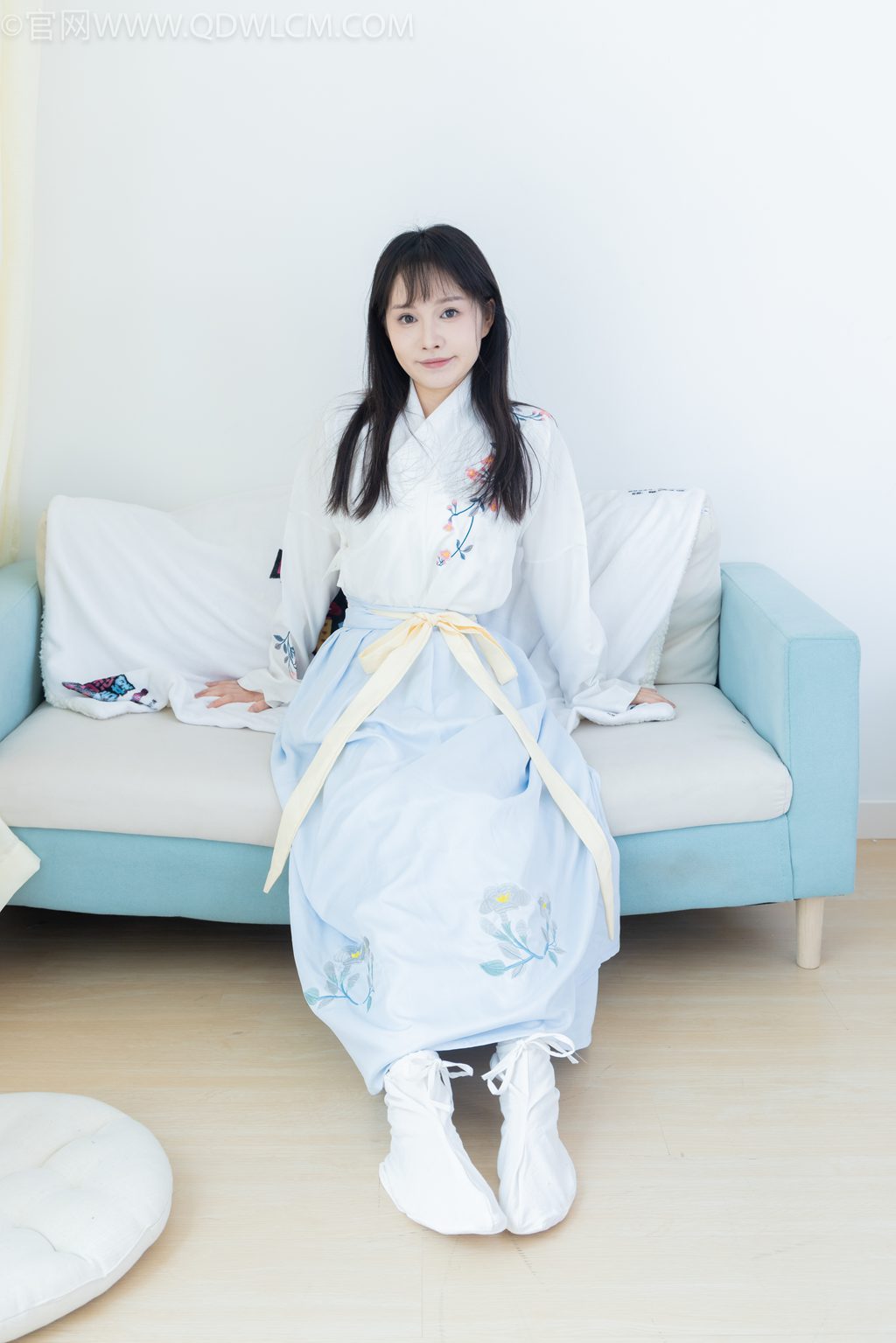 勿恋传媒 NO.2270 小酒-花影摇曳 [191P/1V/4.94G] 其它写真-第4张