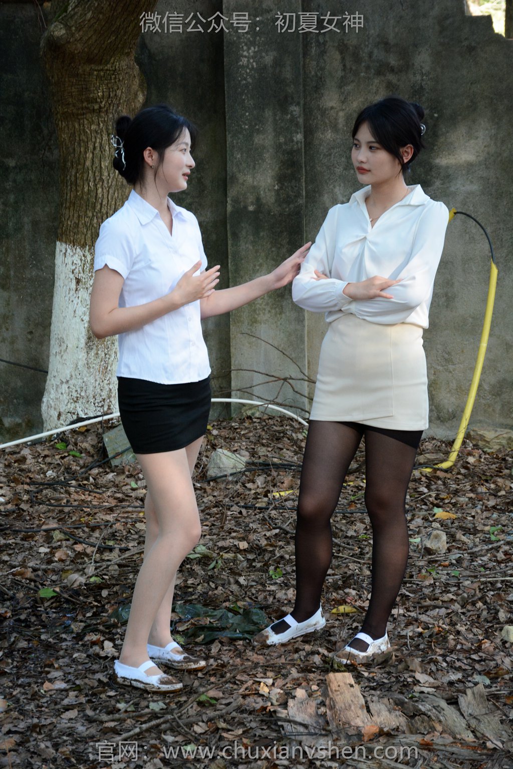 [初夏女神] NO.285 安妮&幺幺~【冲突出击】为什么要跟我穿一样的款式 [140P/1V/5.94G] 其它写真-第4张