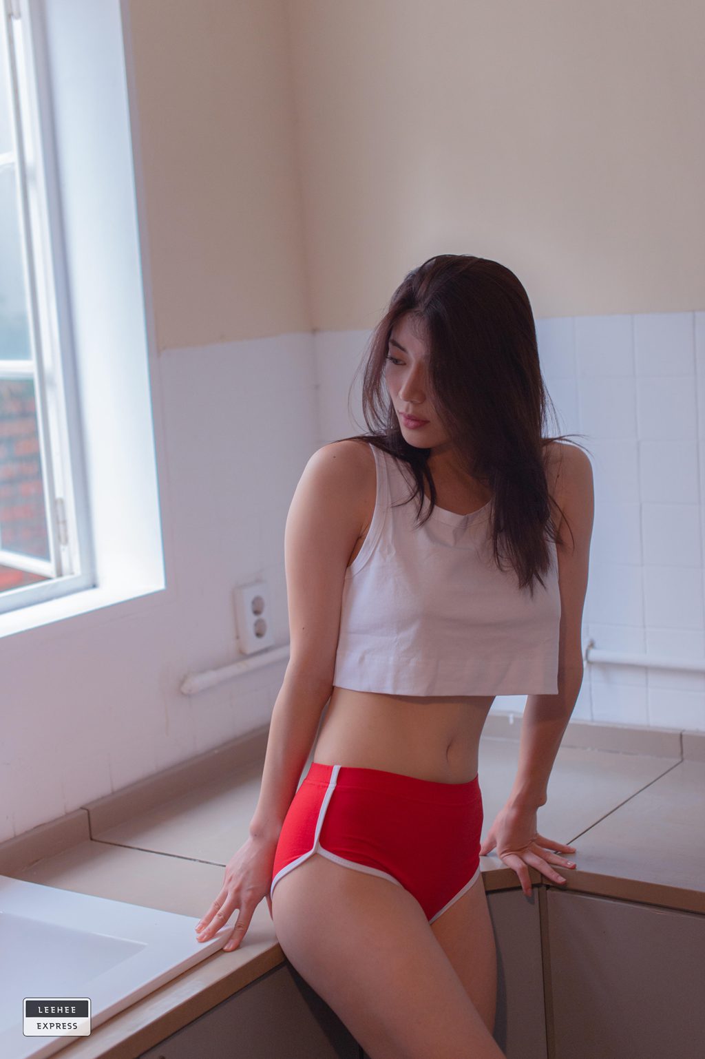 韩模写真@[LeeheeExpress]135 LEHF-032 – Min.E[46P／104MB] 其它写真-第3张