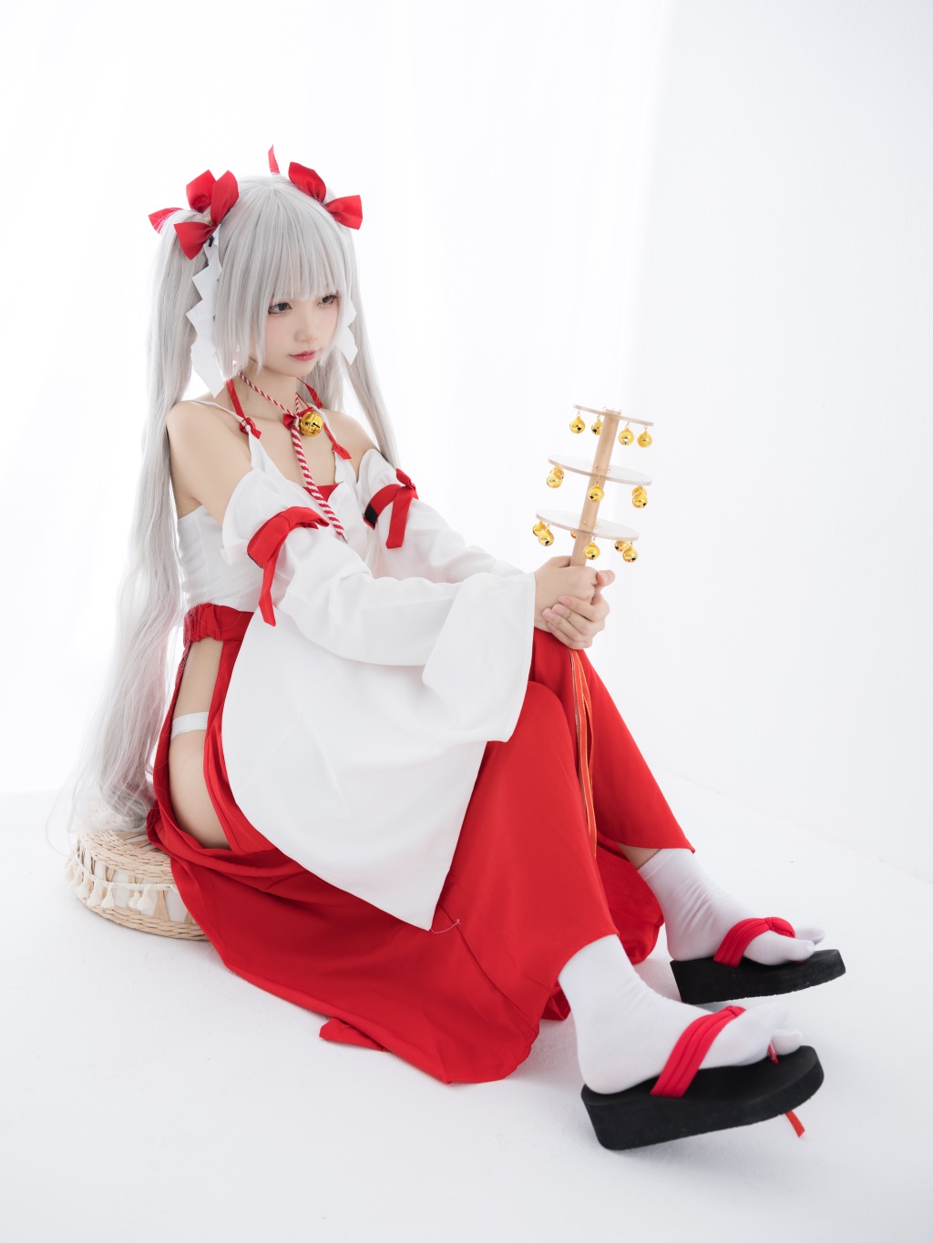 微博红人Coser@五更百鬼 女巫 [14P-330MB] 网红写真-第3张