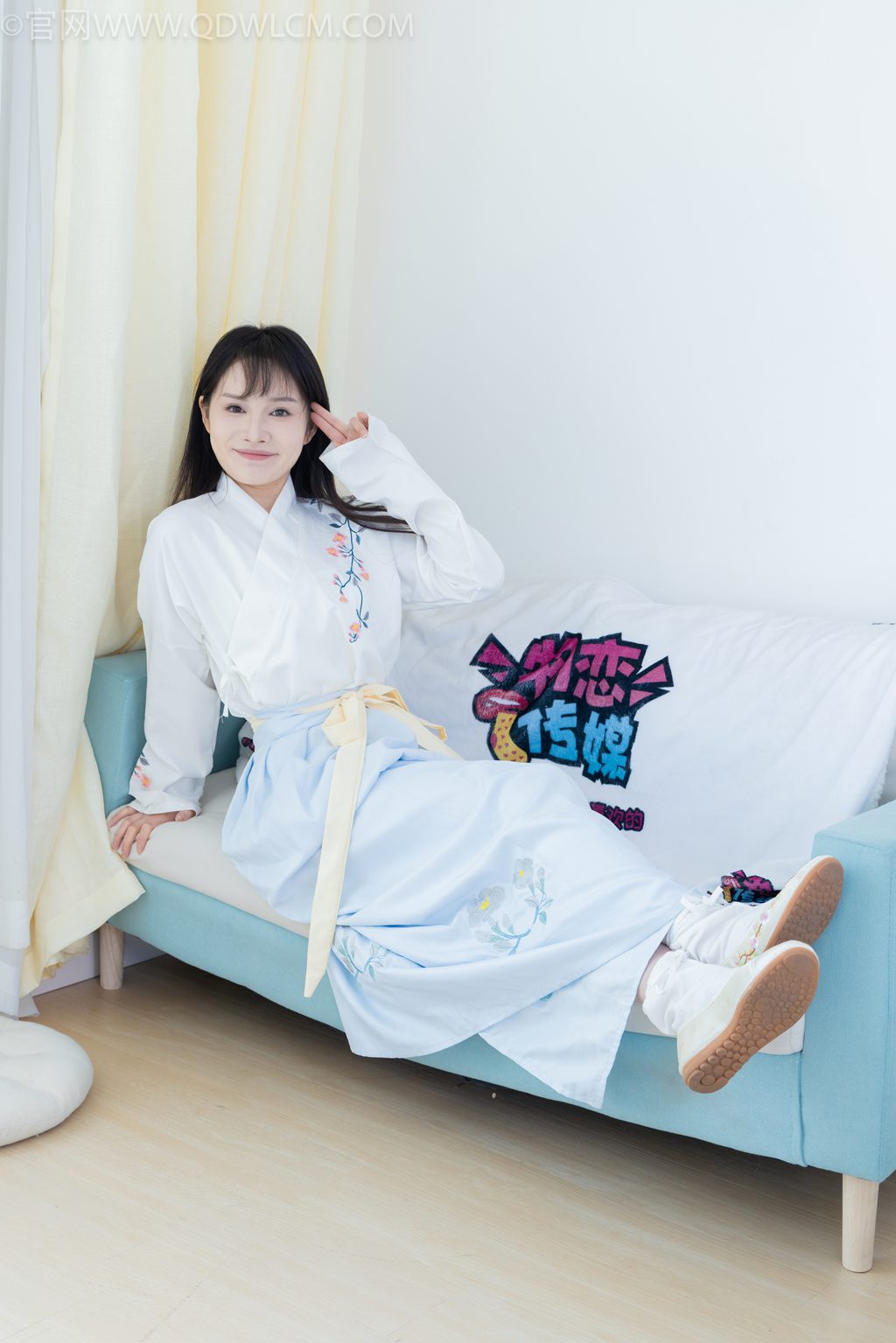 勿恋传媒 NO.2270 小酒-花影摇曳 [191P/1V/4.94G] 其它写真-第3张