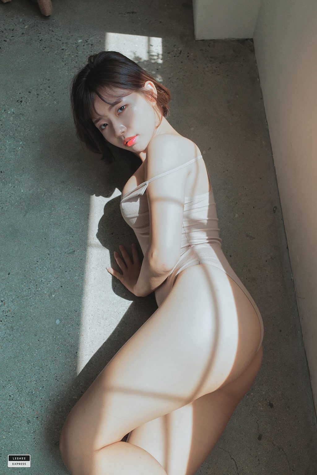 韩模写真@LeeheeExpress – NO.250 LEDG-044 U.hwa[51P-113.9M] 其它写真-第3张