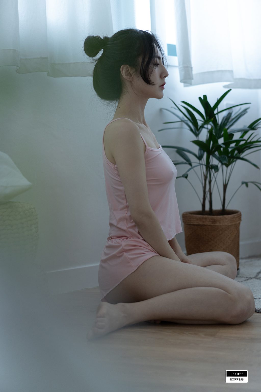 韩模写真@[LeeheeExpress]147 LEBE-054 – Ray[56P／495MB] 其它写真-第2张