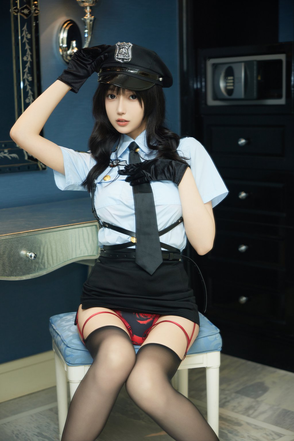 秀人模特@玥儿玥er 内部私购-蓝色制服 [82P/1.74GB] 年费专享-第2张