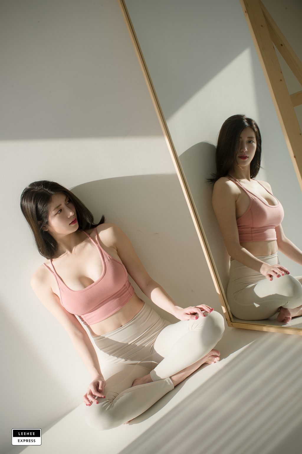 韩模写真@Min.E (민이) – NO.010 [LEEHEE EXPRESS] LEND-002[44P-360.47MB] 其它写真-第2张