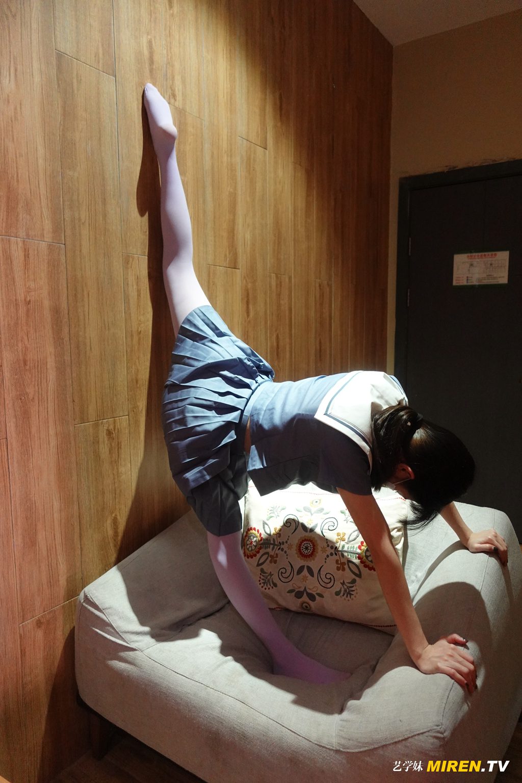 [ROSI写真] 艺学妹系列 2021.08.05 NO.229[42P-76.3M] ROSI写真-第2张