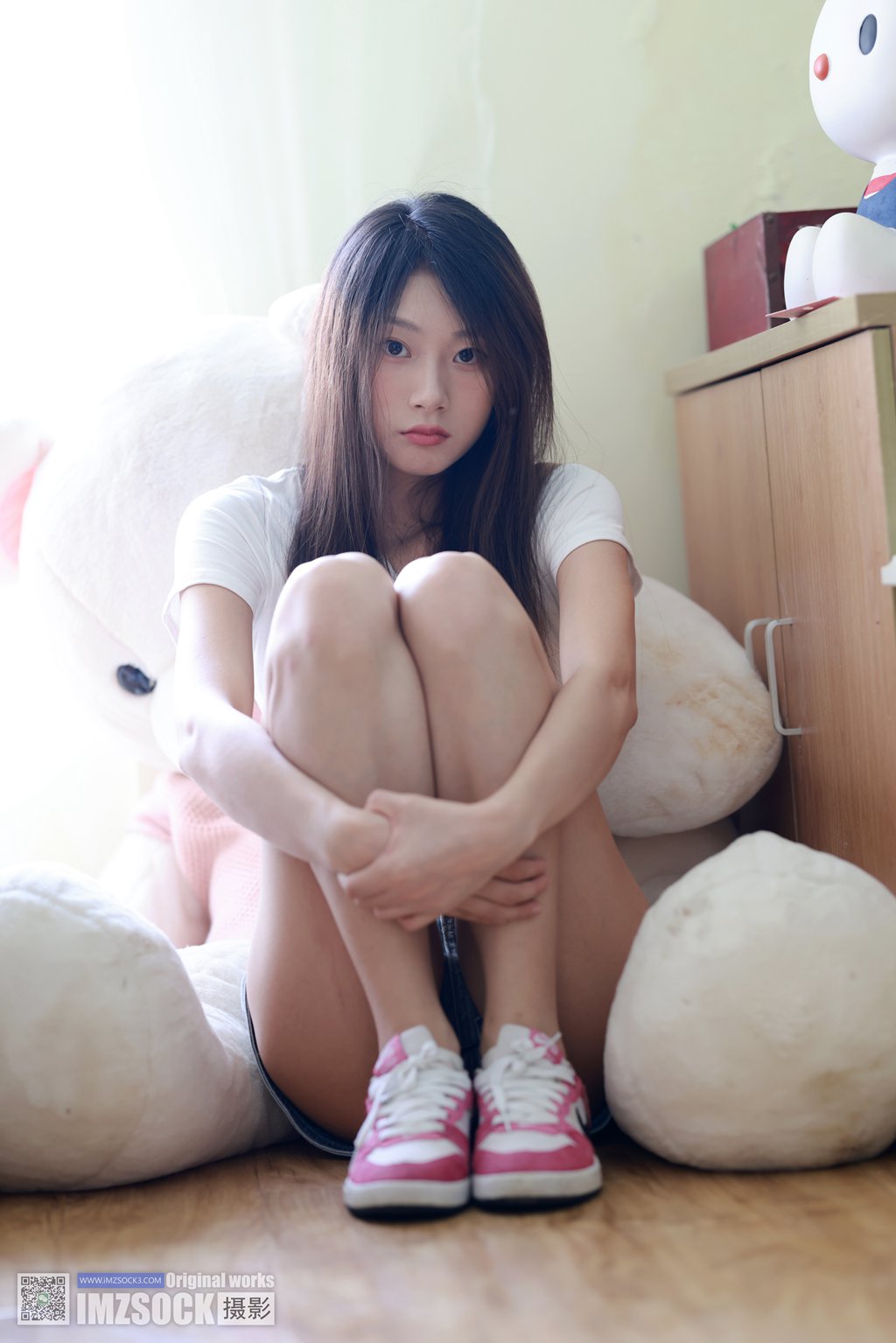 MZSOCK 2024.8.9 第二十五期 倩儿 [124P/1V/2.05GB] MZSOCK-第2张