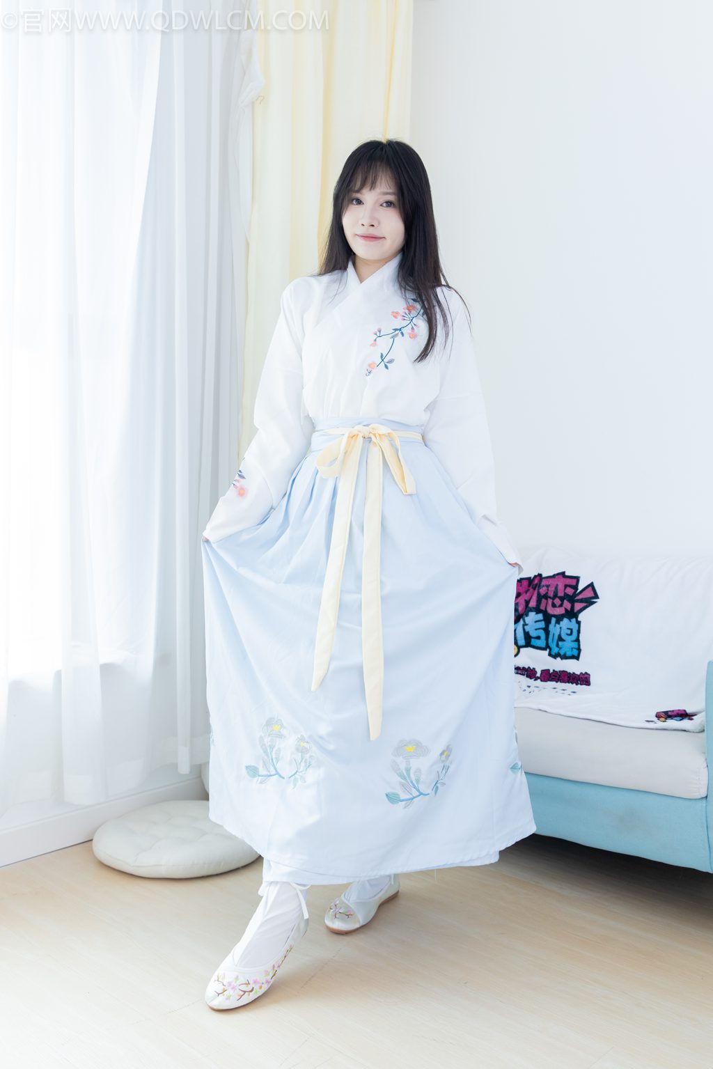 勿恋传媒 NO.2270 小酒-花影摇曳 [191P/1V/4.94G] 其它写真-第2张
